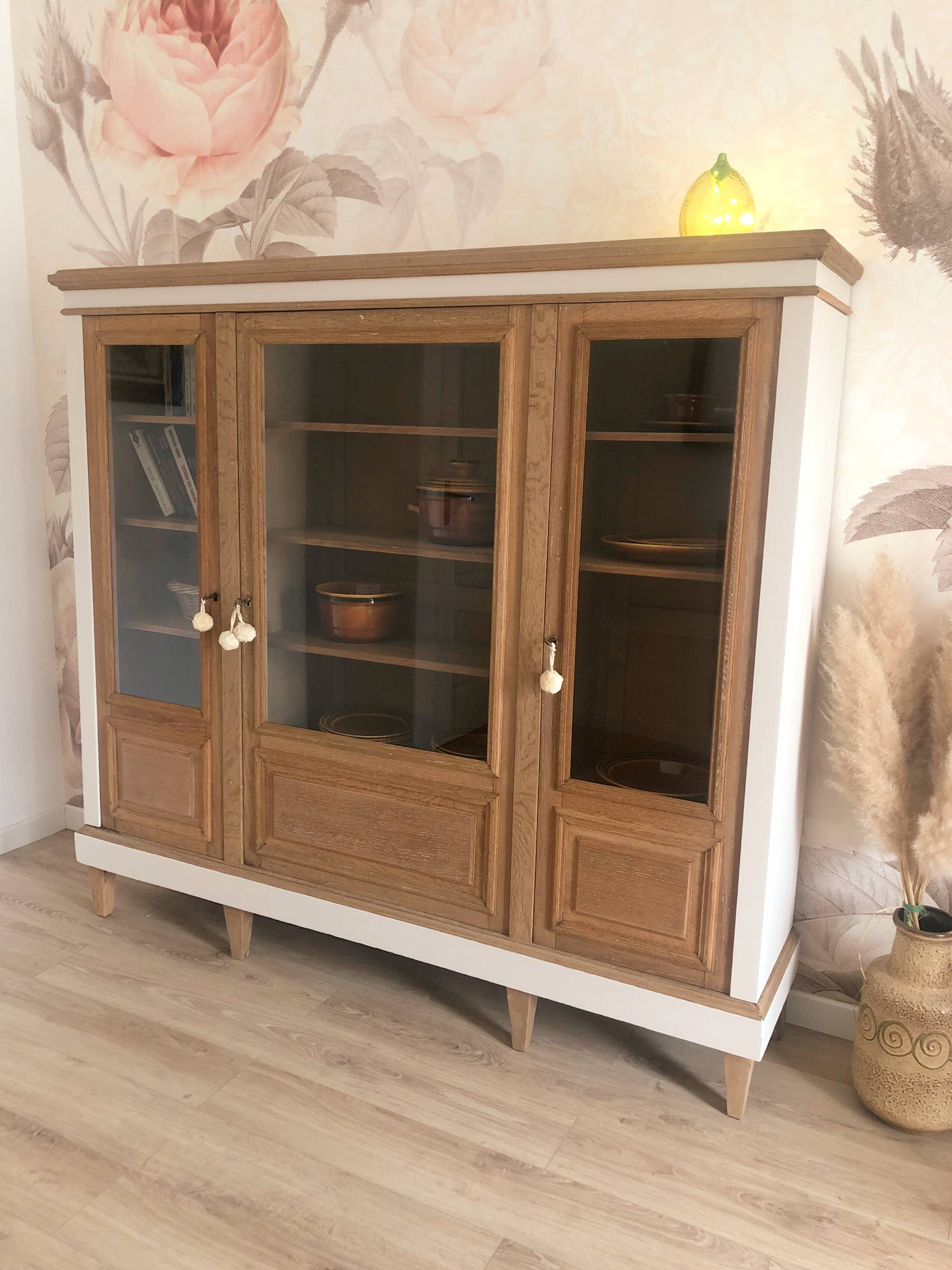 Vitrine / Bibliothèque vintage en chêne massif