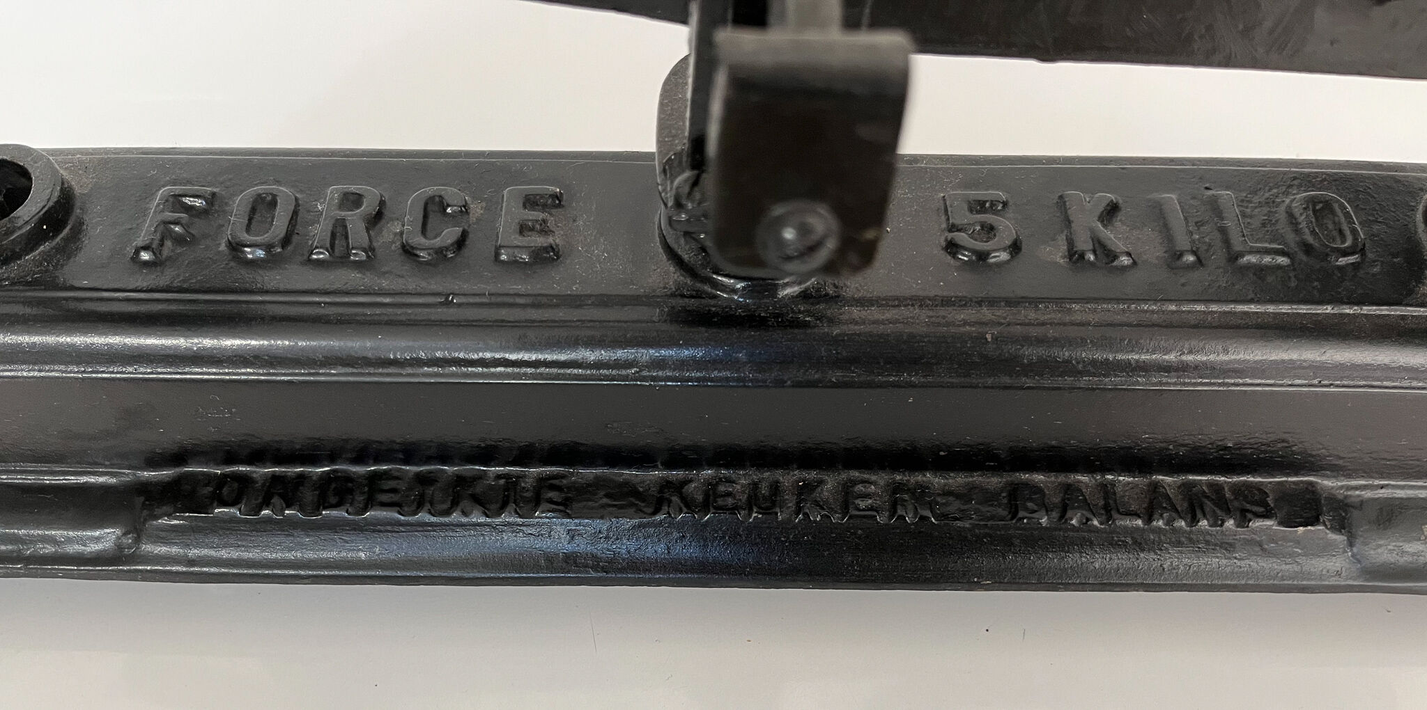 Balance force 5 kilo in cast iron