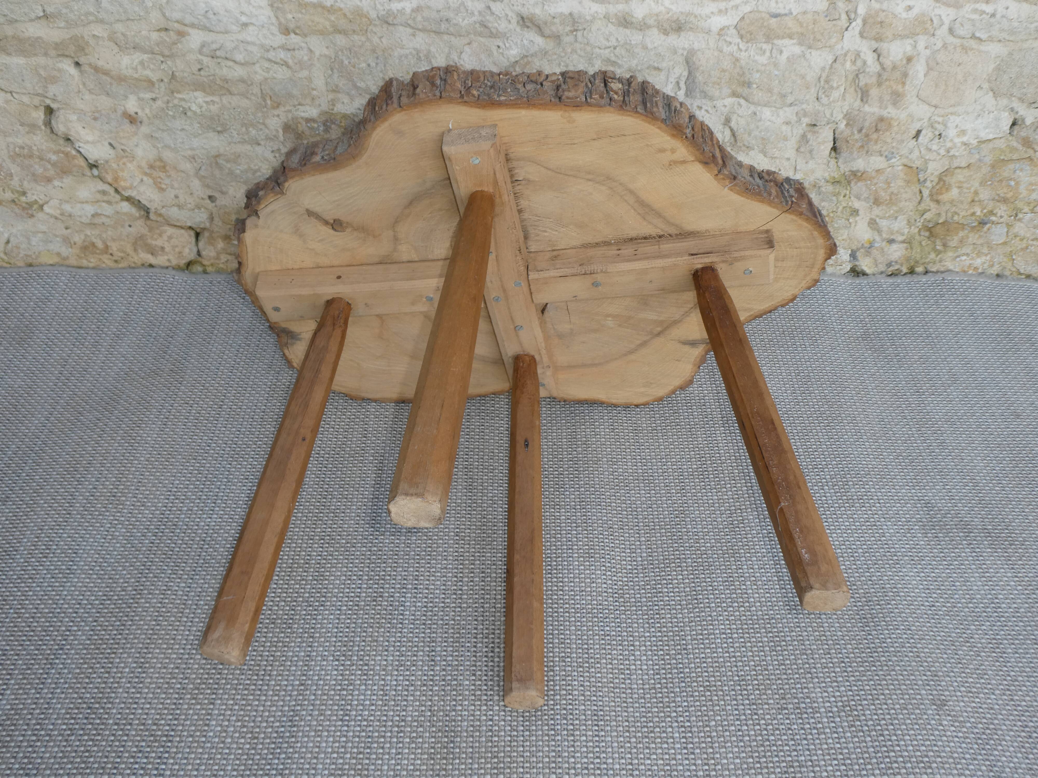 Table basse guéridon en bois brut tronc d'arbre