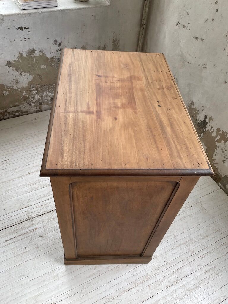 Oak trading post in early XXth century