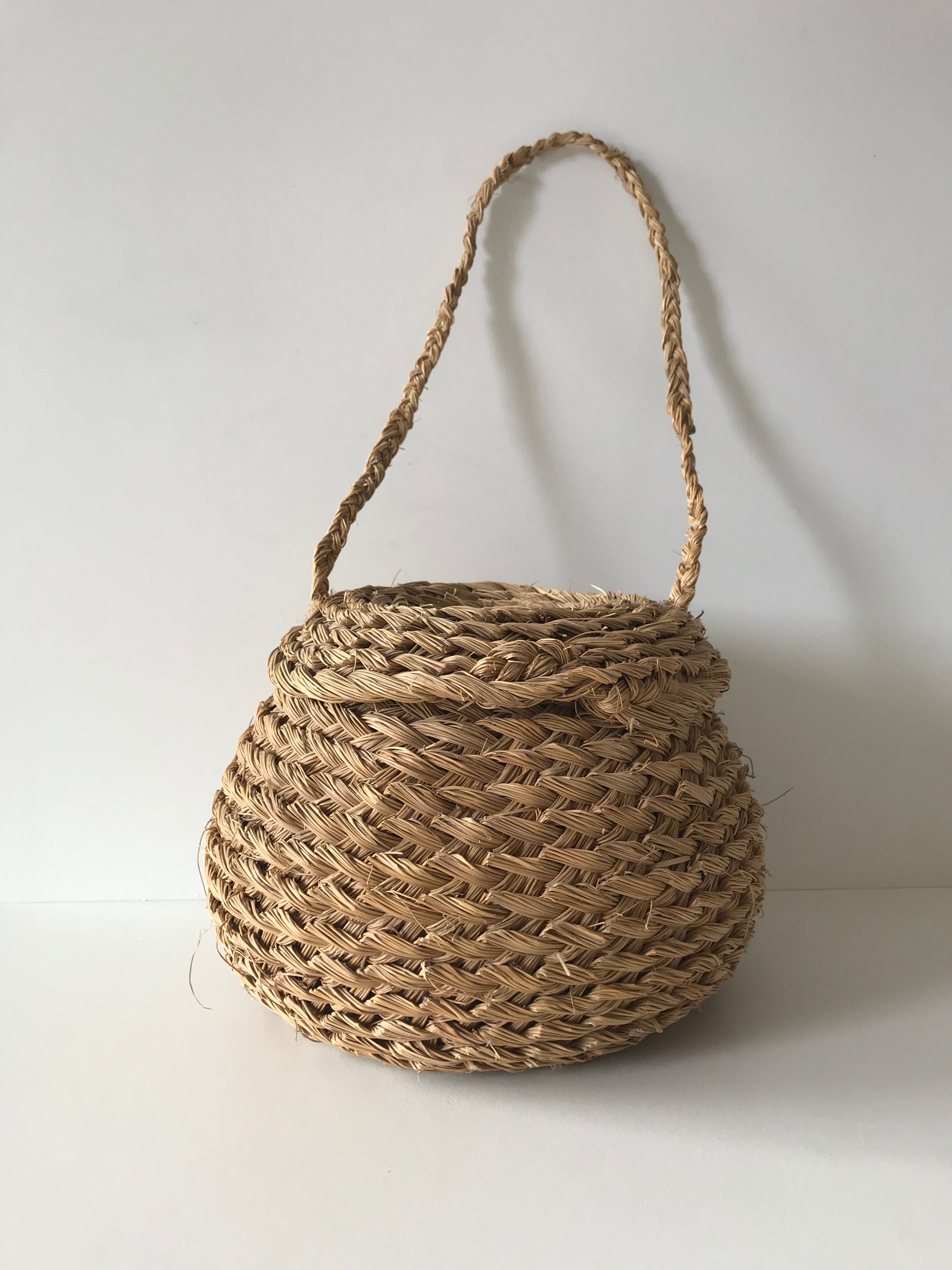 Round bohemian basket