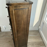 Chiffonnier en bois sculpté