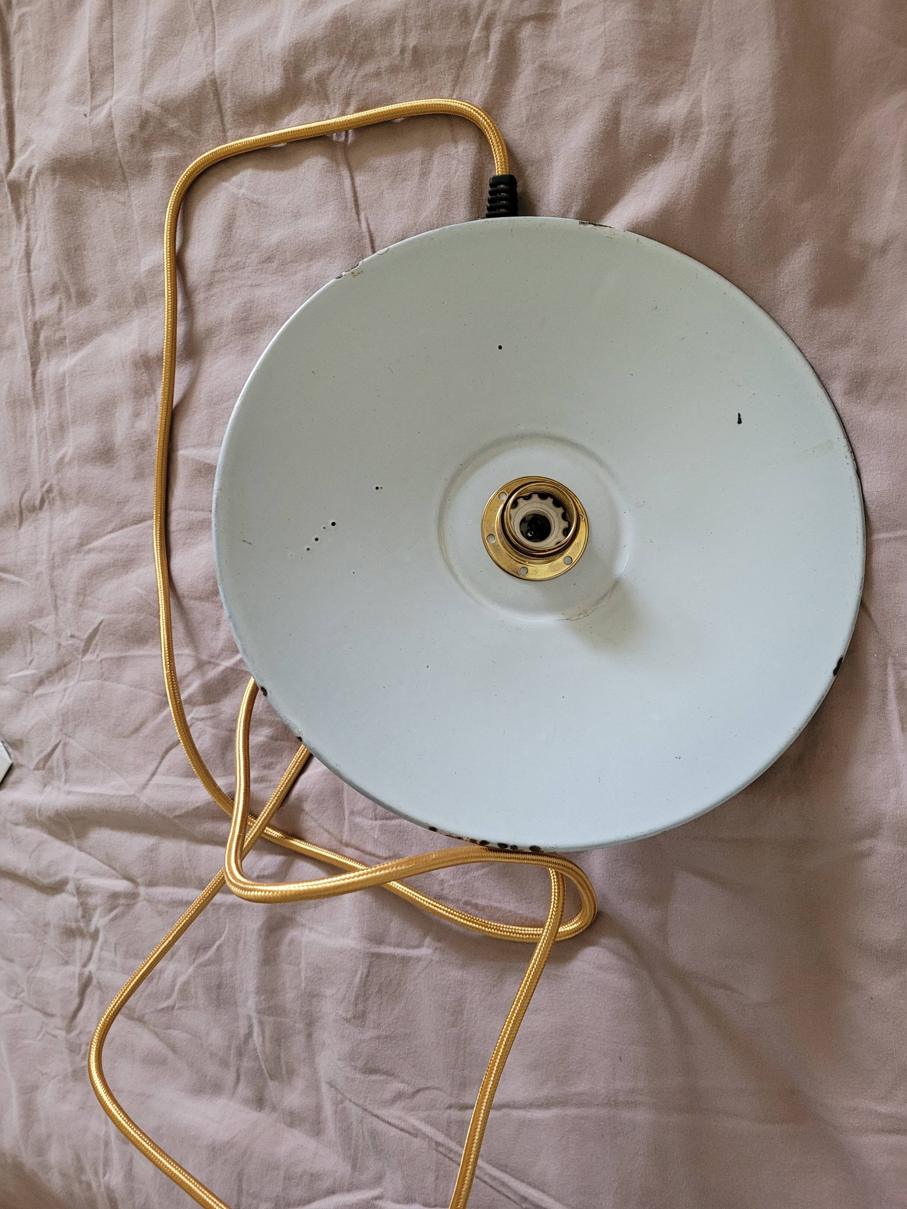 Lampshade in enamelled sheet metal