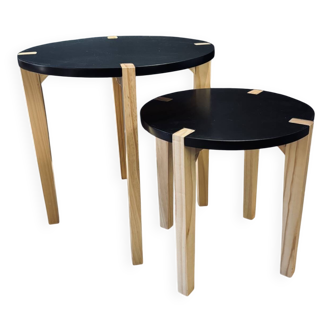 Set of round wooden and black side tables – Scandinavian style