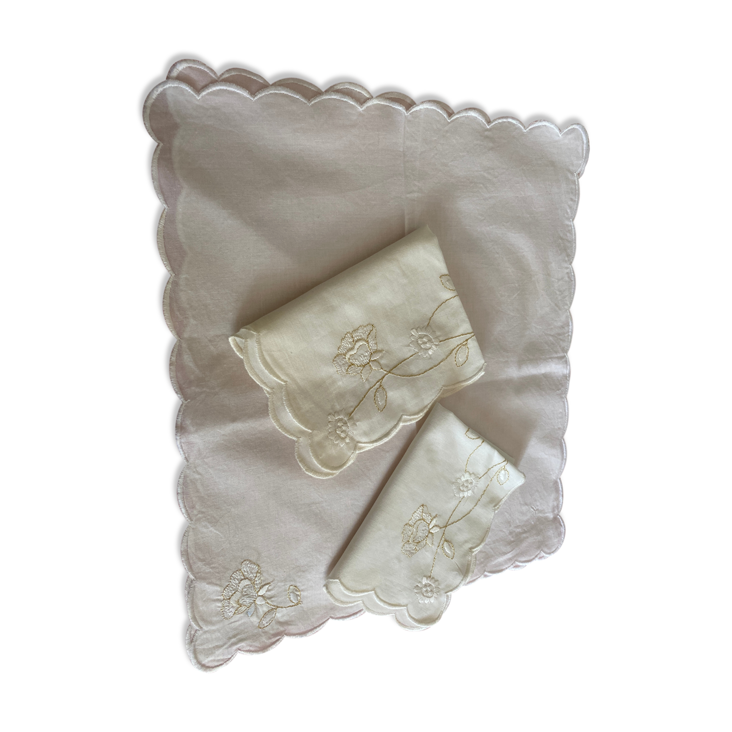 Seven table service and those napkins