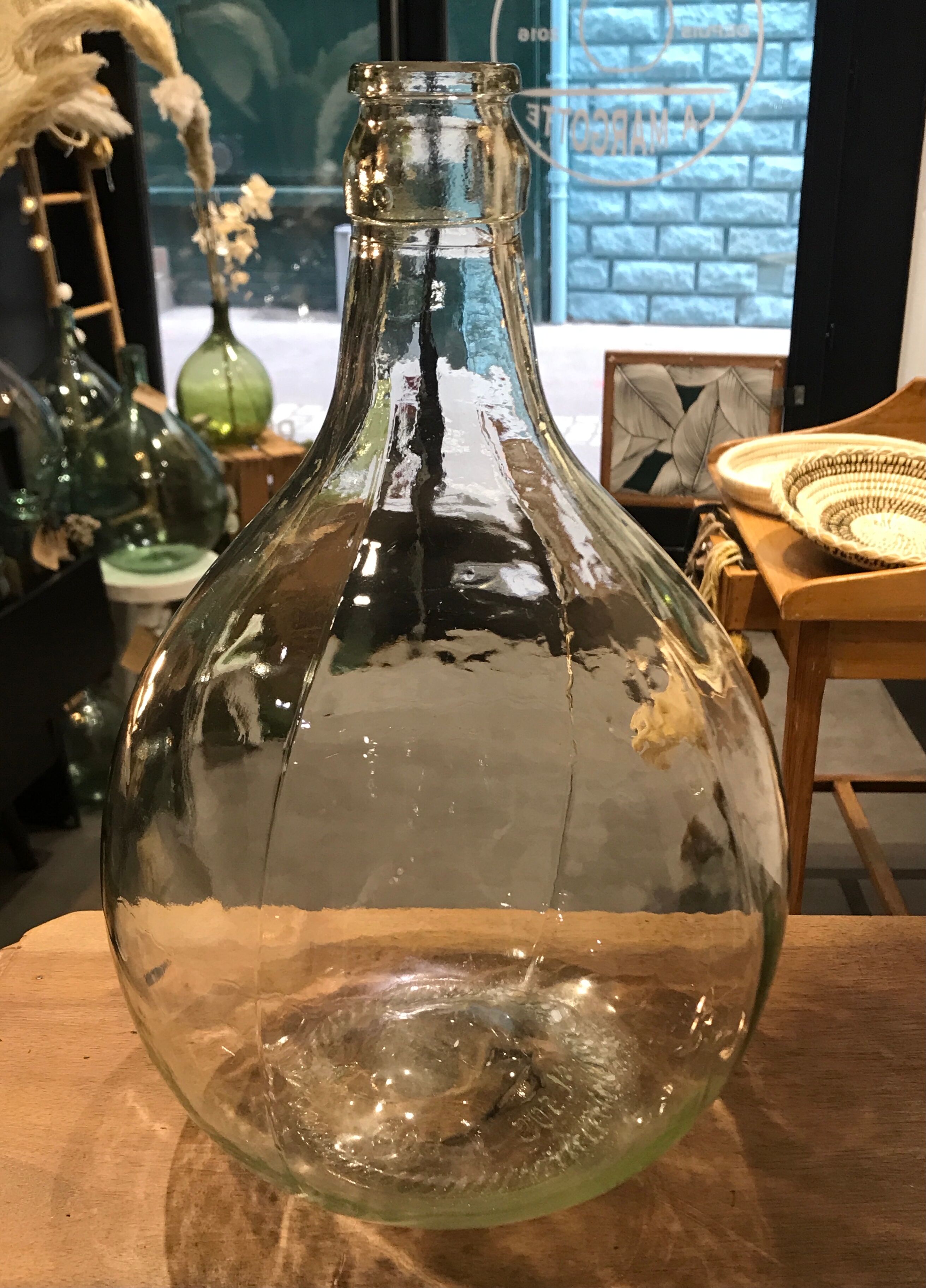 Lady Jeanne transparent glass