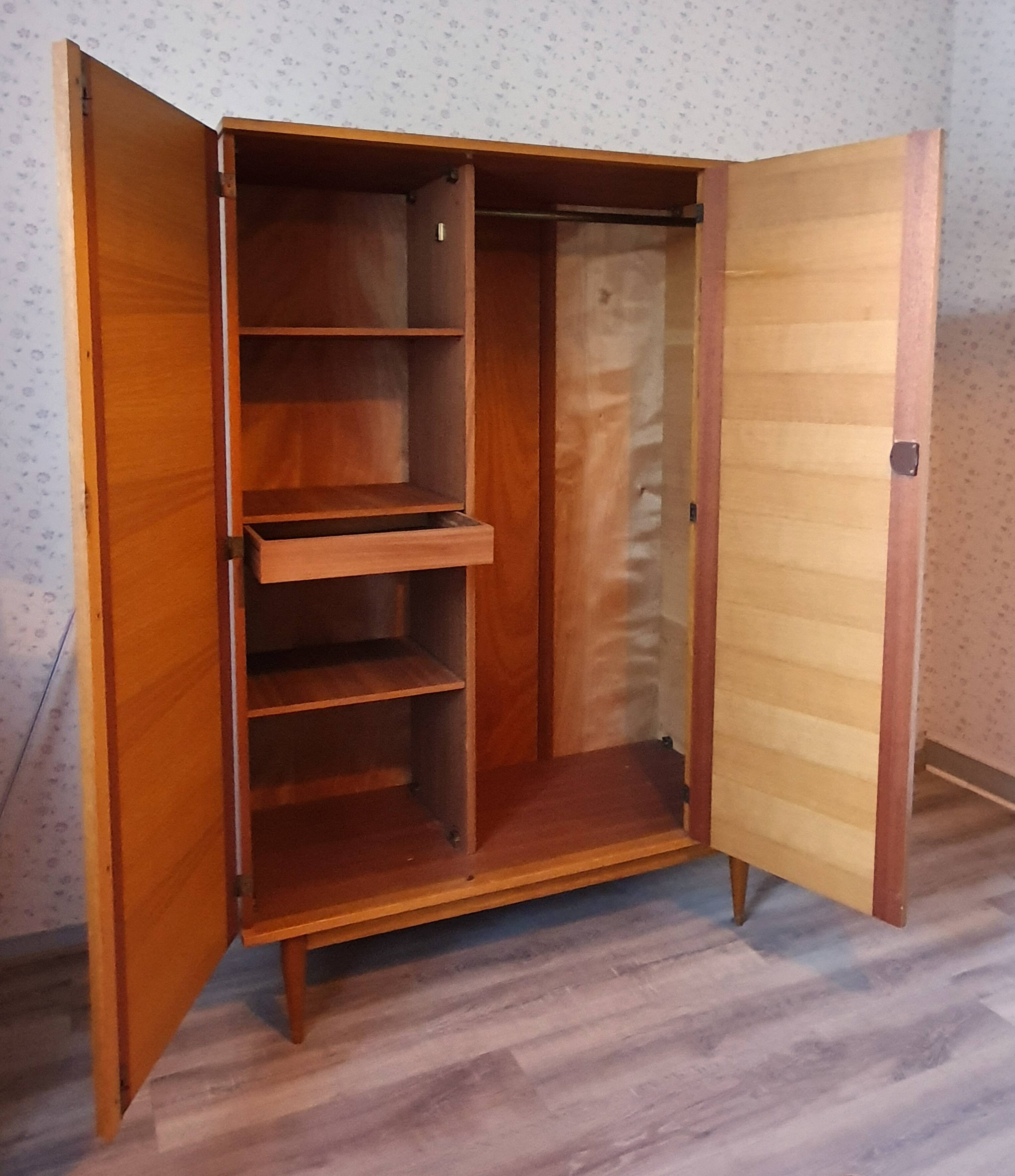 Armoire penderie vintage années 60
