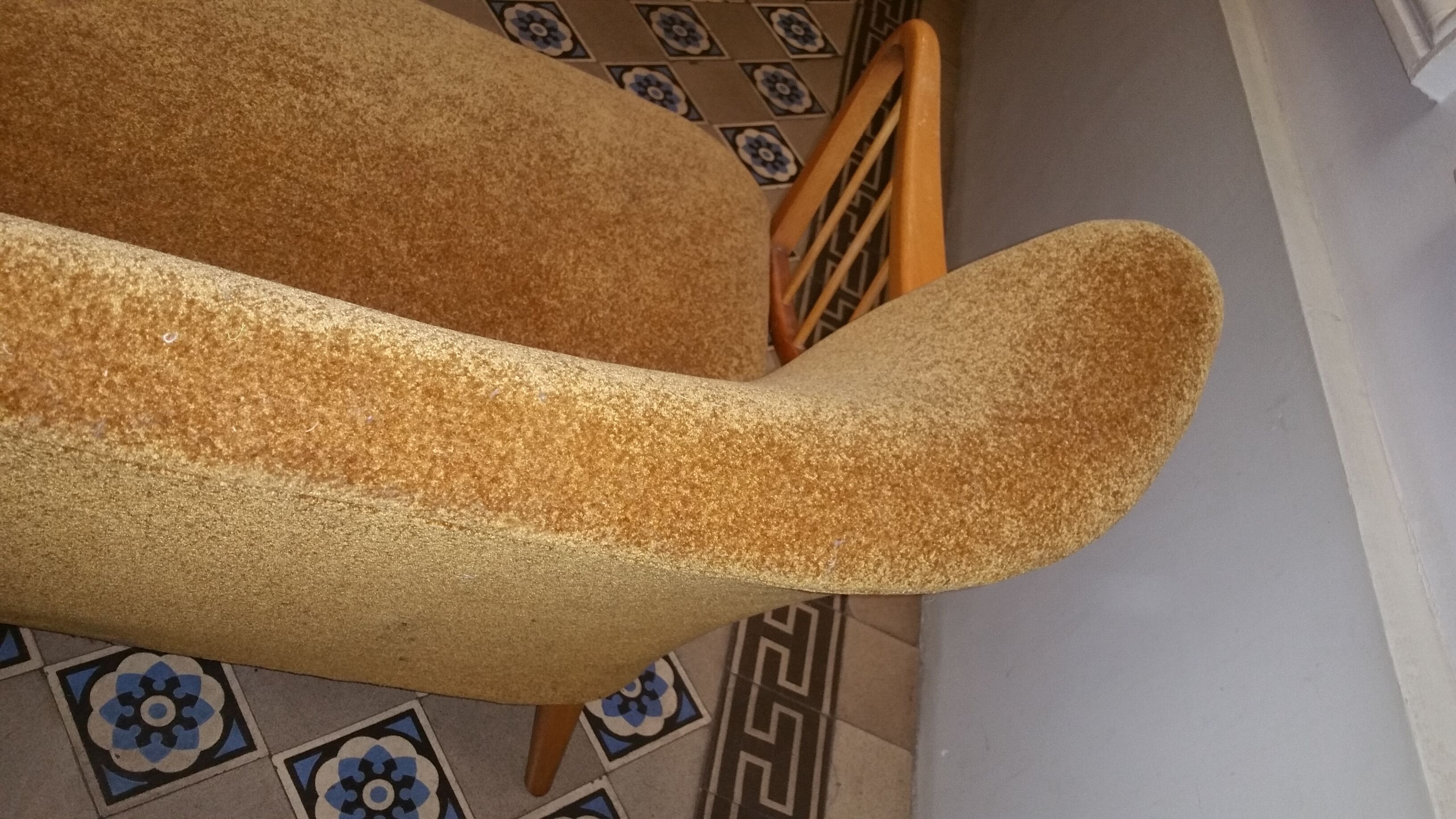 Sofa sofa Danish Scandinavian organic vintage 50/60s golden yellow