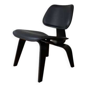 LCW armchair in ash and black leather, Charles and Ray Eames, Vitra, 2020