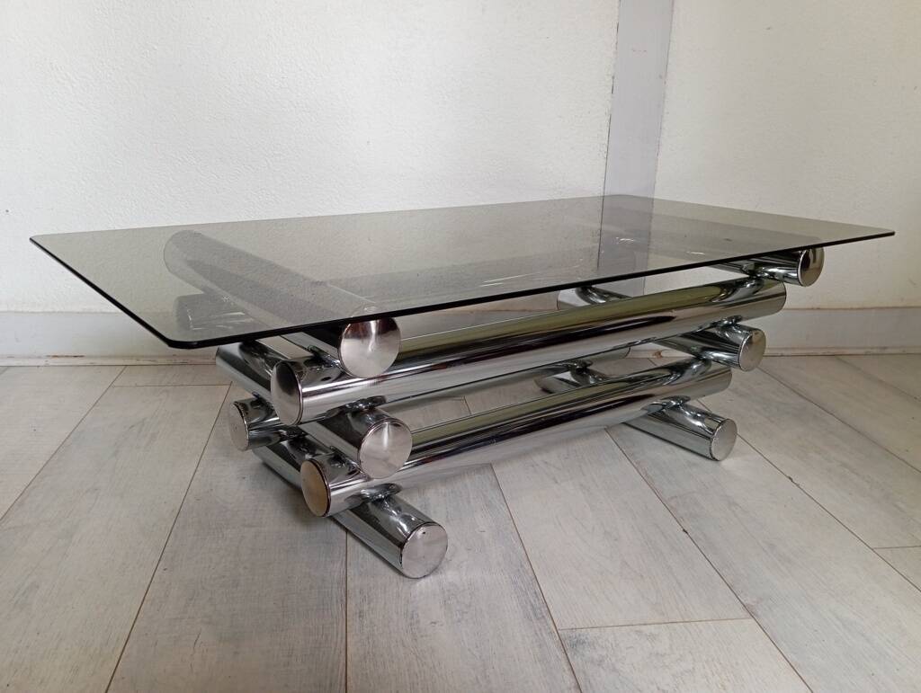 Table basse en métal chromé et verre fumé, années 70
