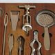 Ensemble d’outils de bar à cocktails en bois de teck, années 1960.