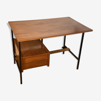 Bureau moderniste circa 50