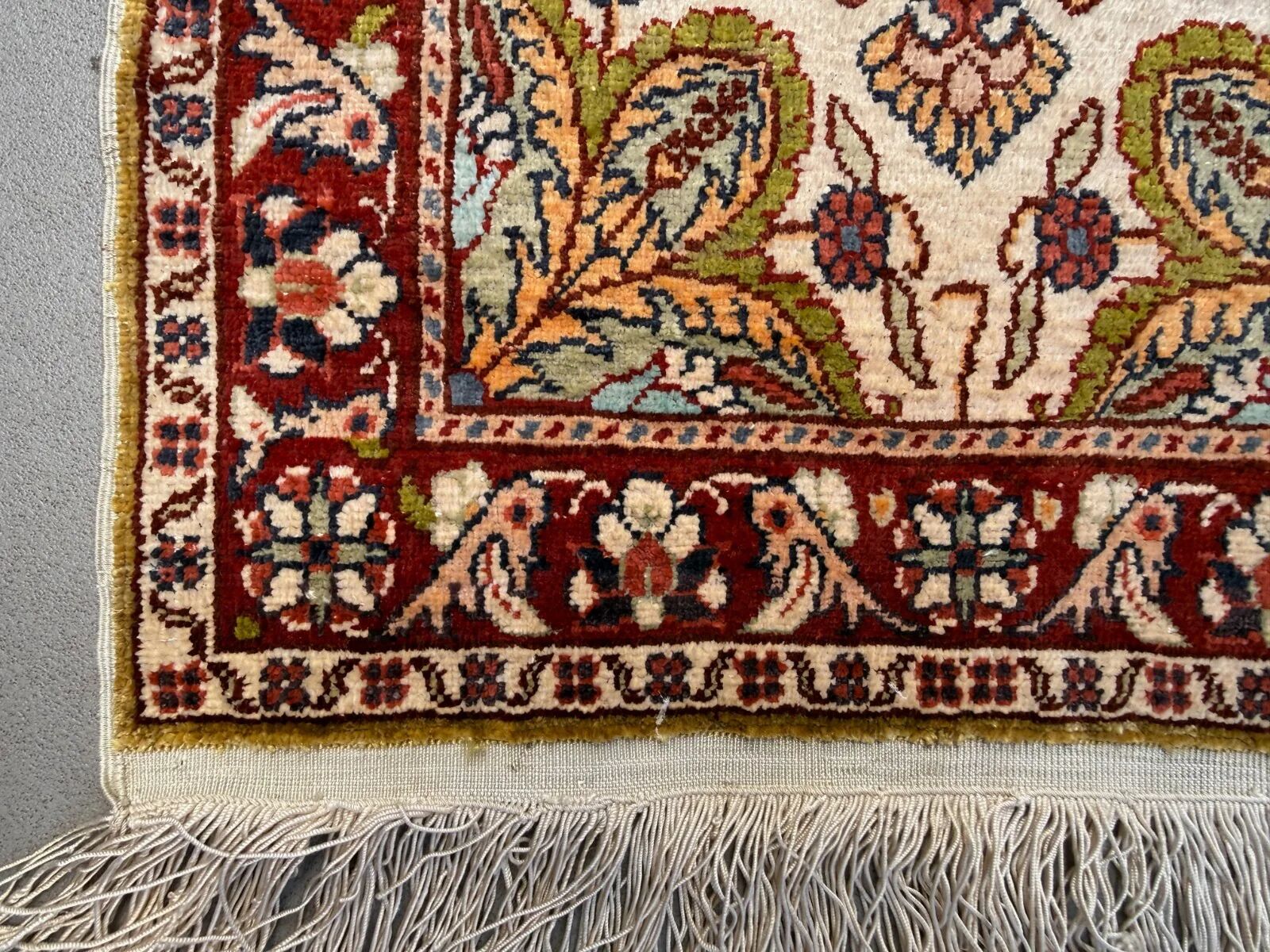 Fine Turkish Hereke silk rug 37x55 cm vintage ivory floral medallion 2540