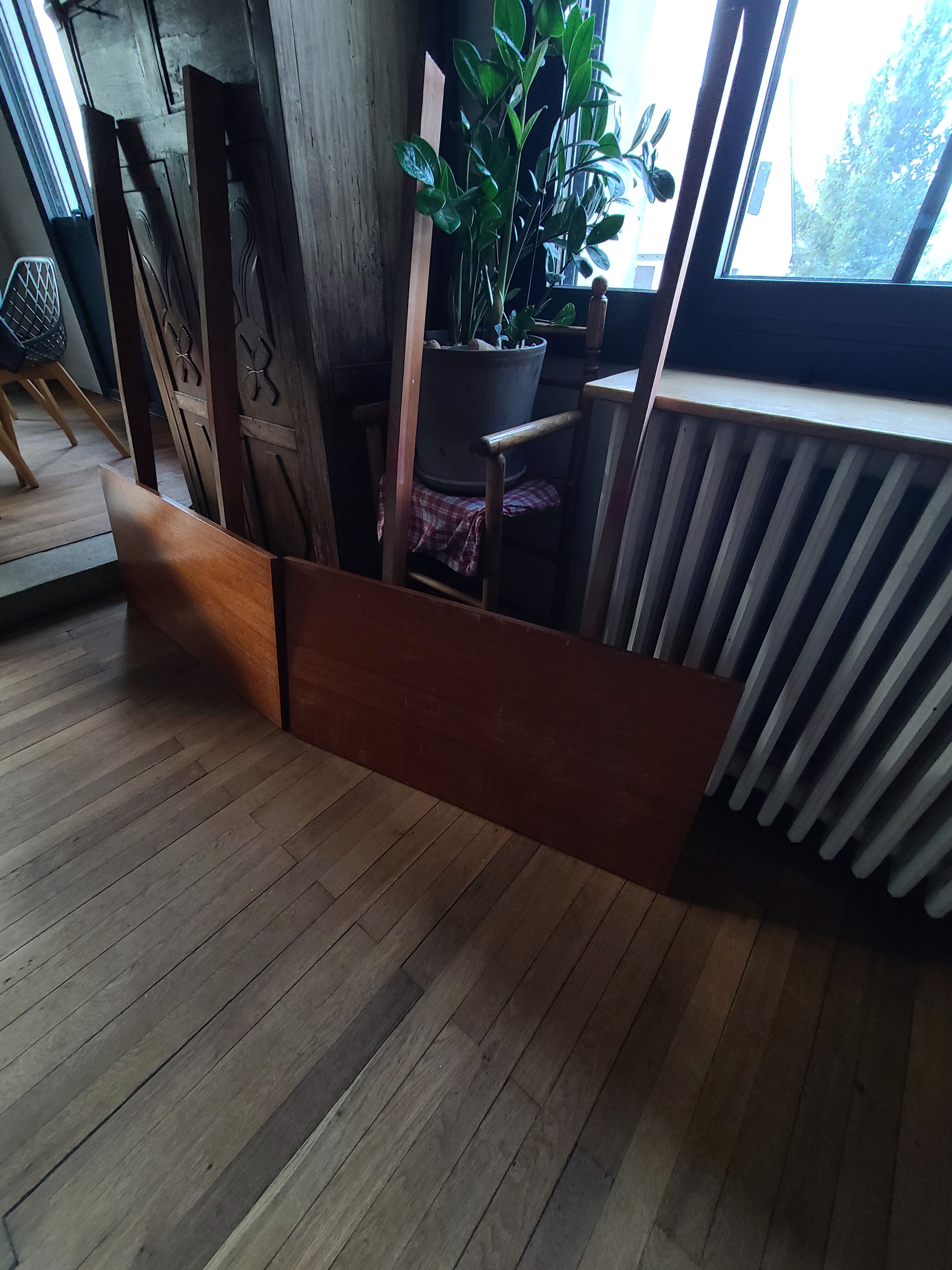 Scandinavian style vintage table 12 people