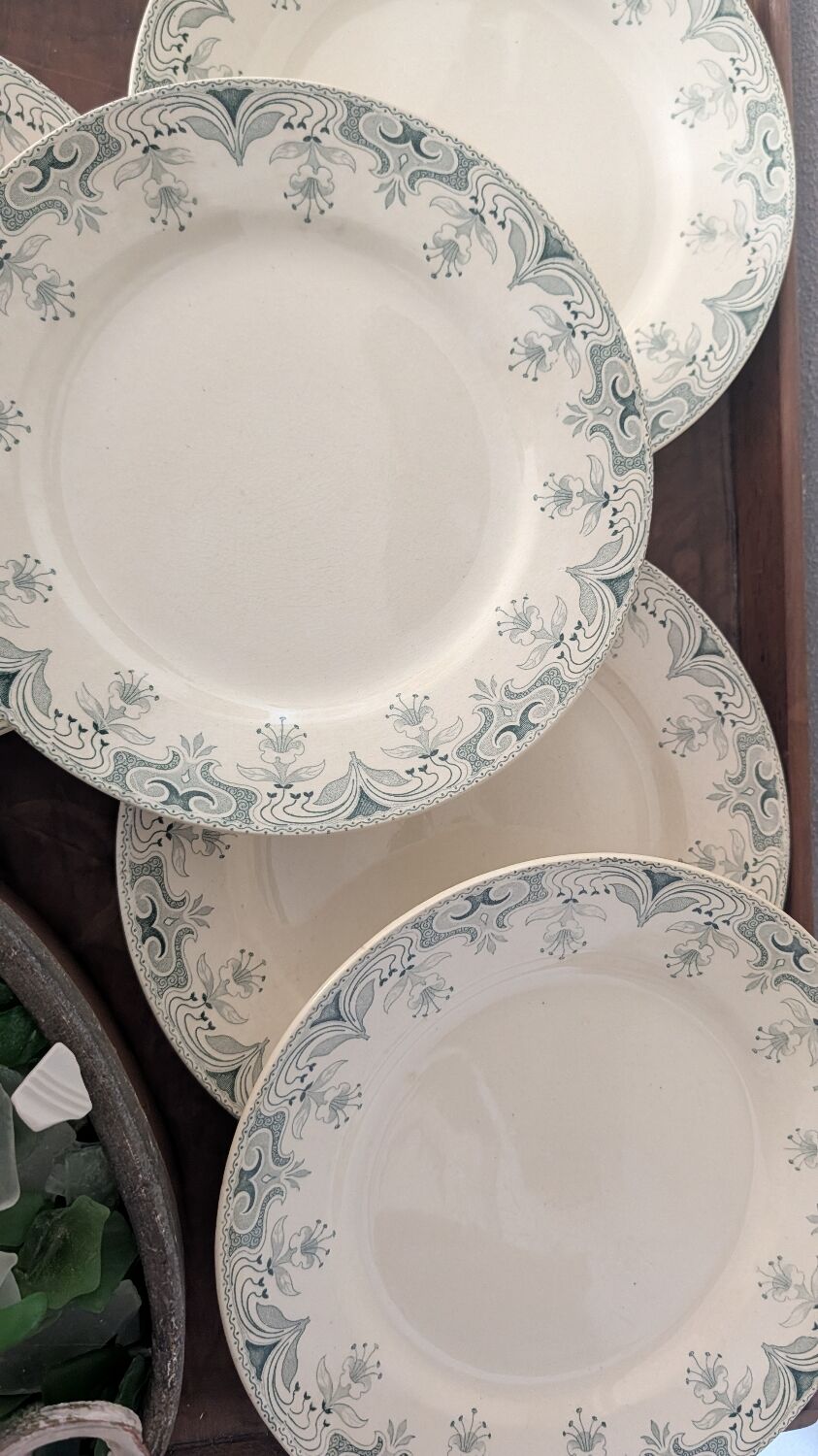 Earthenware plates L. Bourgeois Paris early 20th century