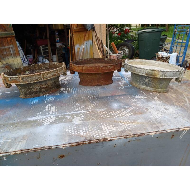 3 cast iron planters 1900: Charleville - Mézières