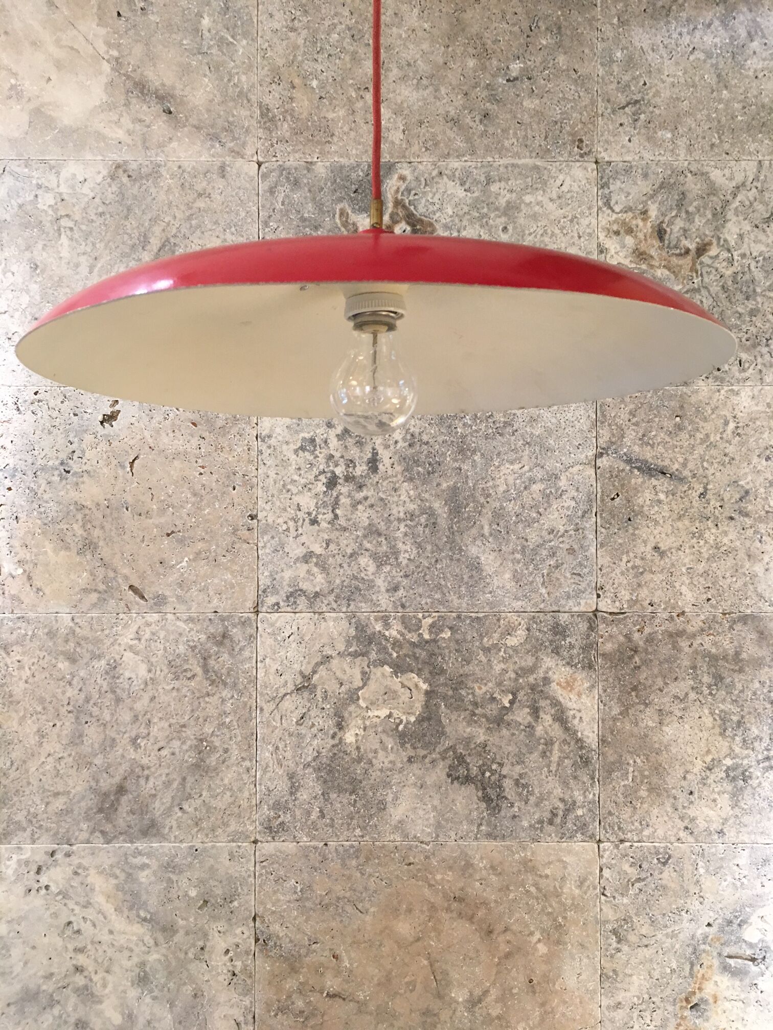 Red suspension
