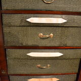 Binder cardboard maker Louis Philippe