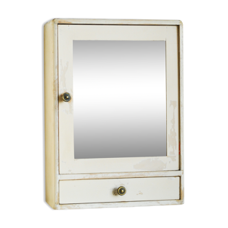 Armoire à pharmacie ou de toilette