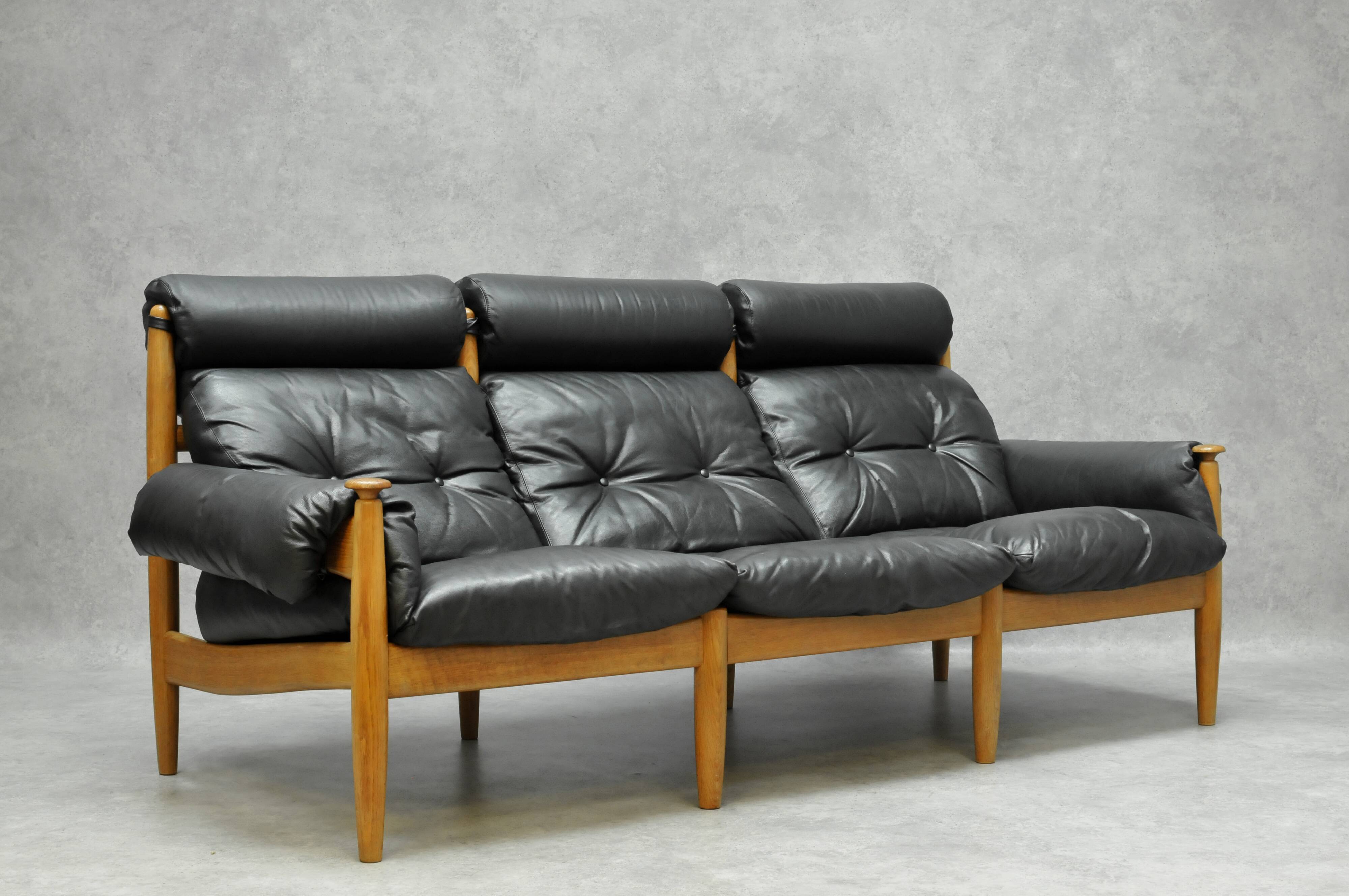 Leather vintage 3 seater sofa