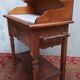 Meuble de toilette en noyer et merisier