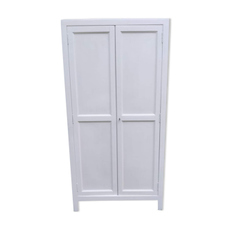 Armoire parisienne ancienne