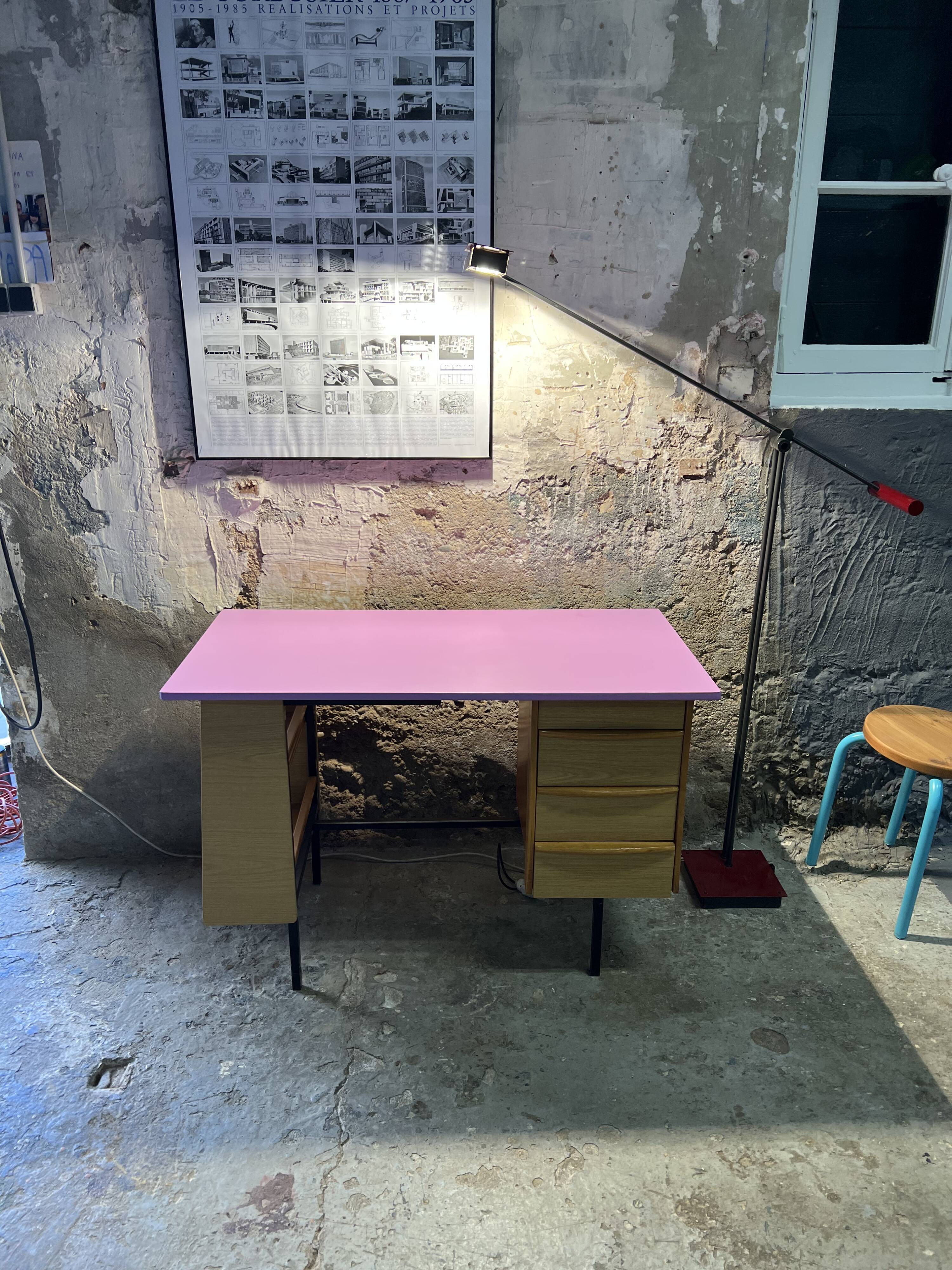 Modernist office in formica