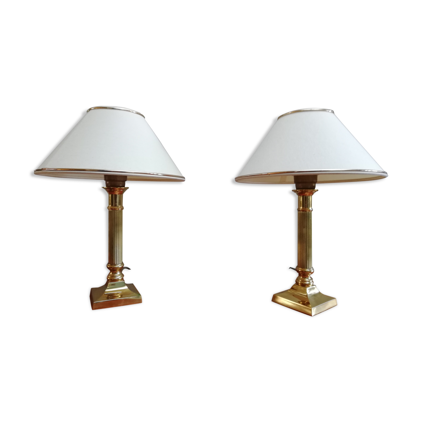 Set of 2 bedside lamps