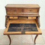Louis XV slant desk in walnut, 19th century.