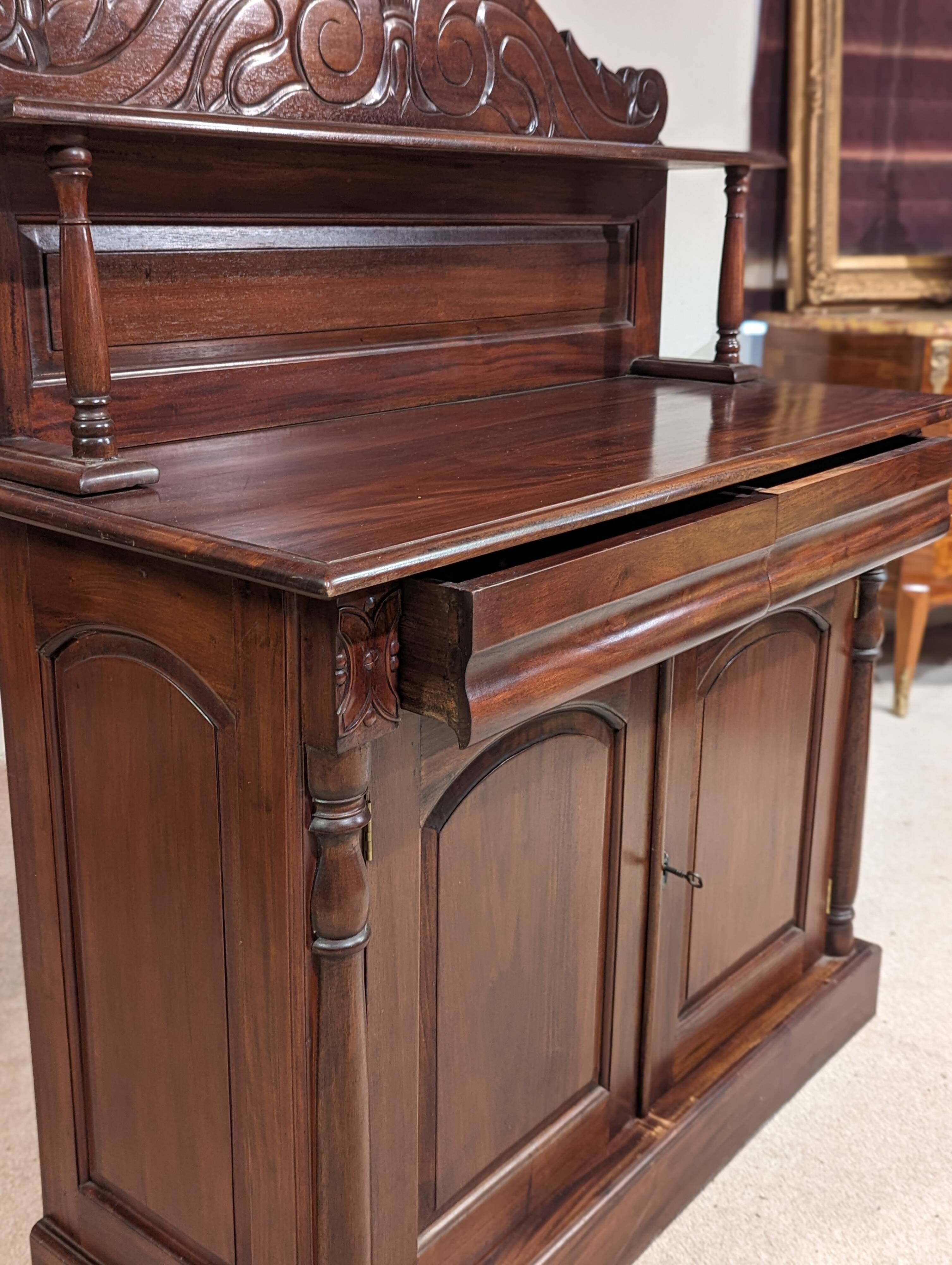 Mahogany serving sideboard