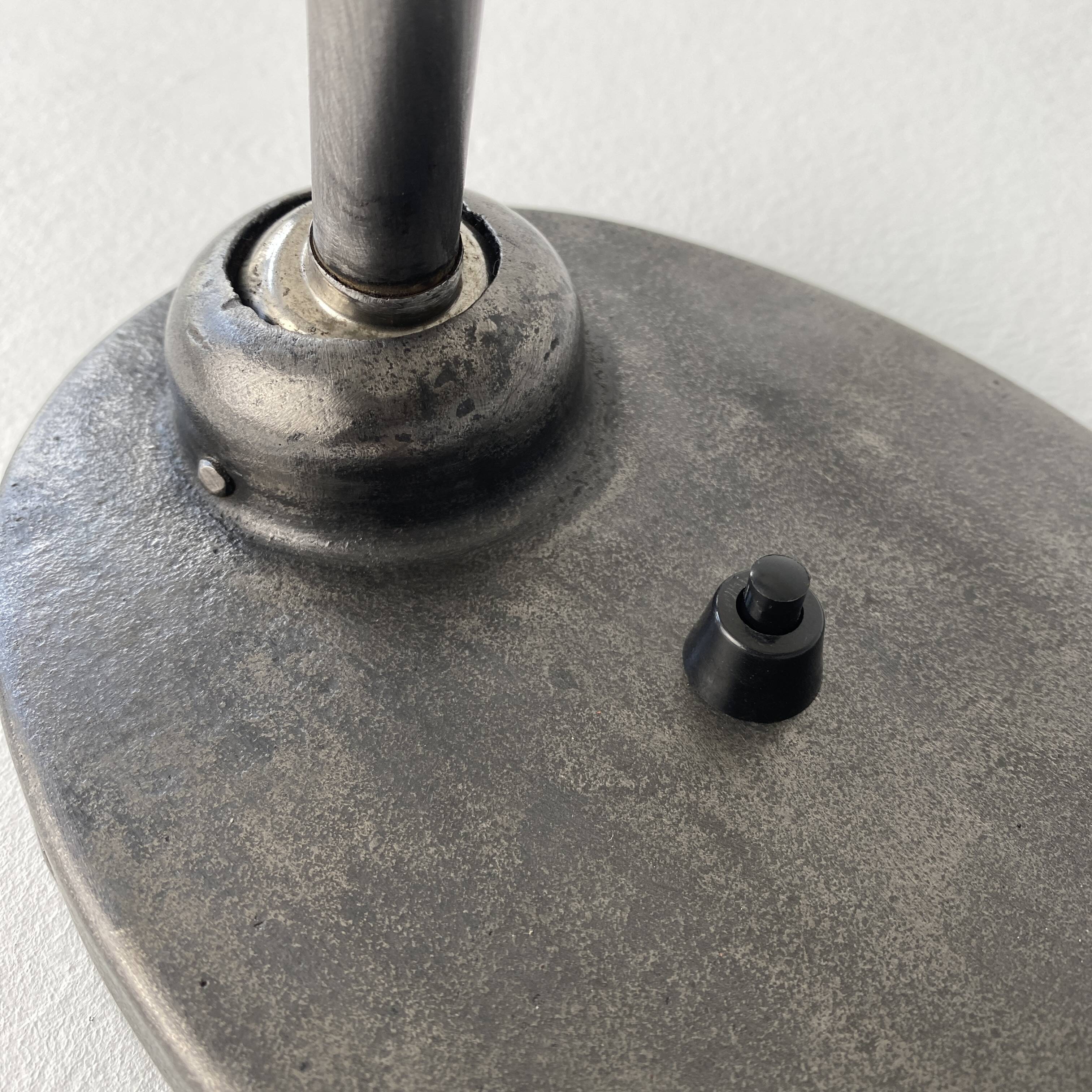 Old bauhaus desk lamp "bur" model 2700