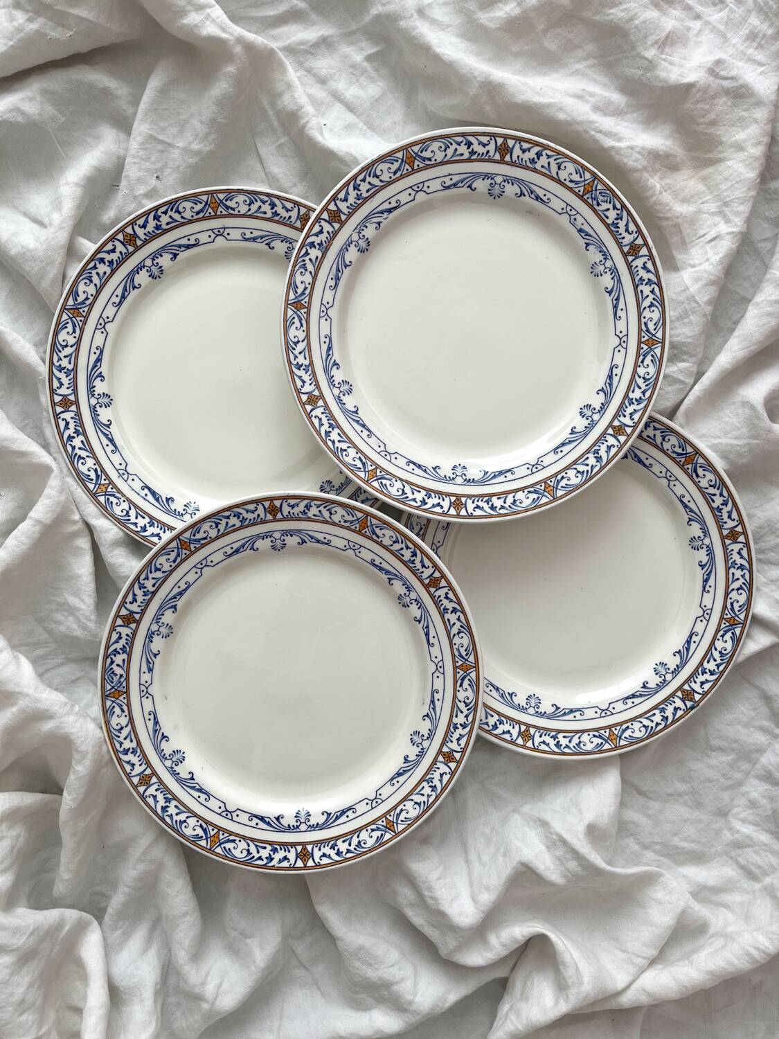 4 flat ironware plates “Colbert” Creil and Montereau