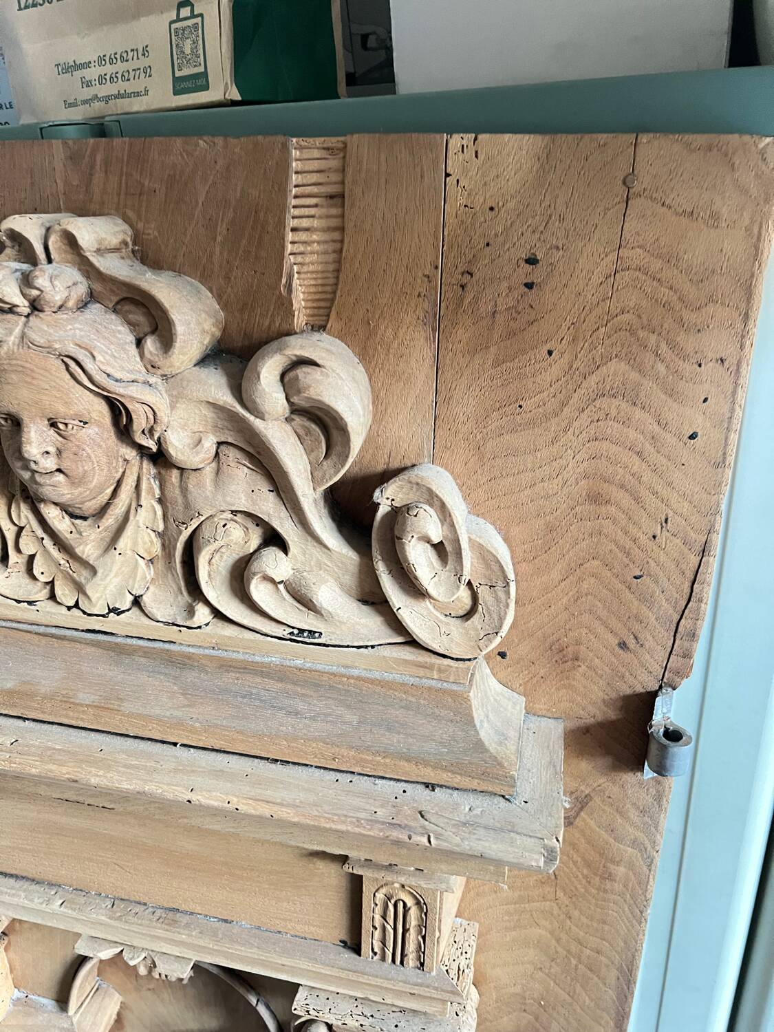 Old sculpted architectural door – 17th/18th century