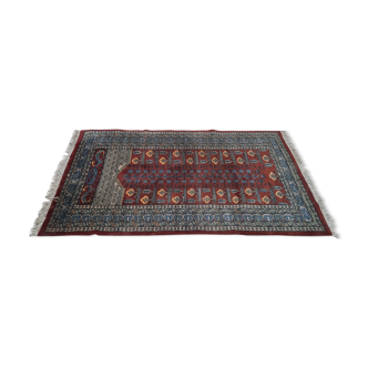 Handmade wool oriental rug