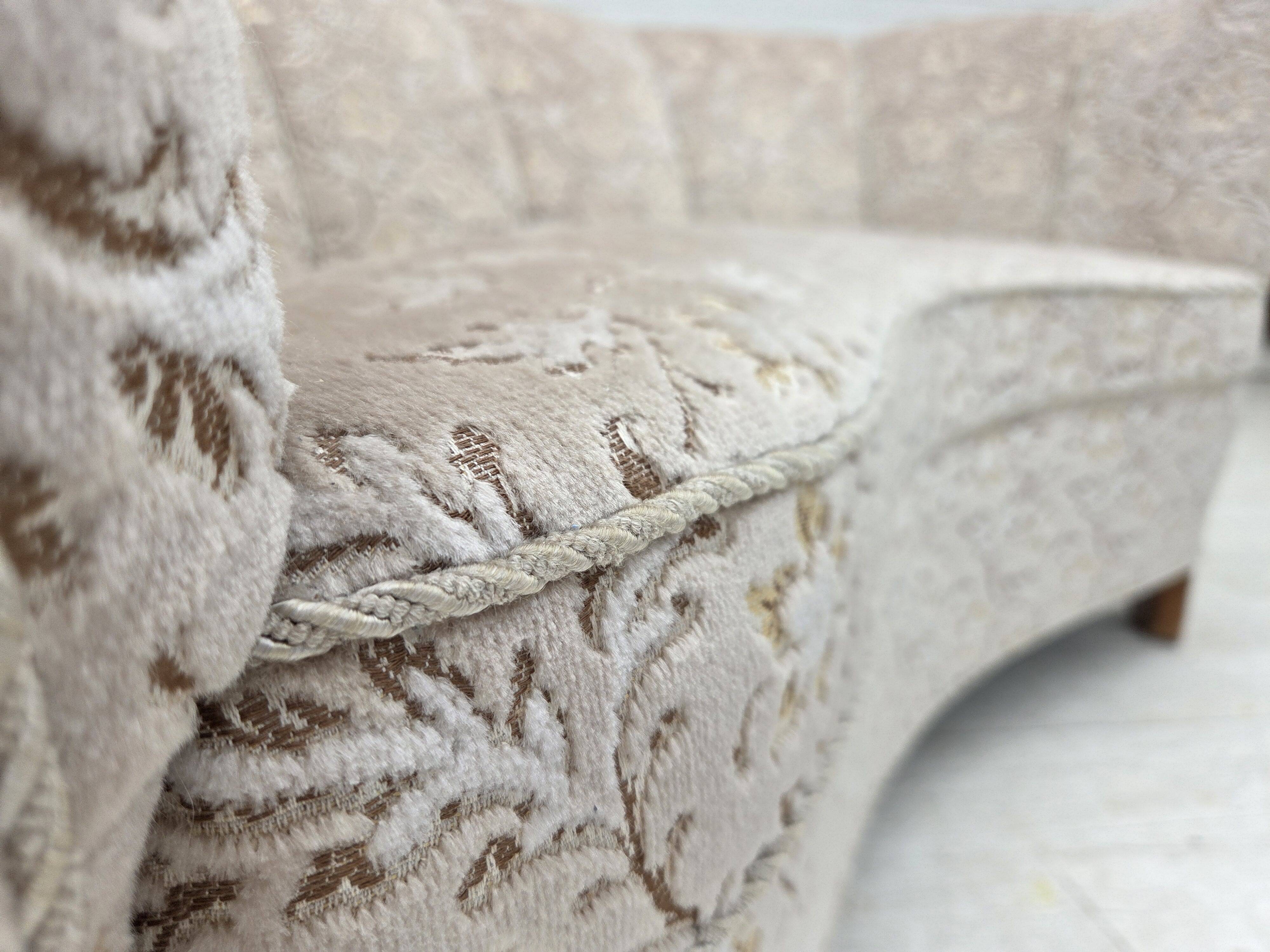 Canapé "Banane" danois 2 places des années 1970, velours d'origine.