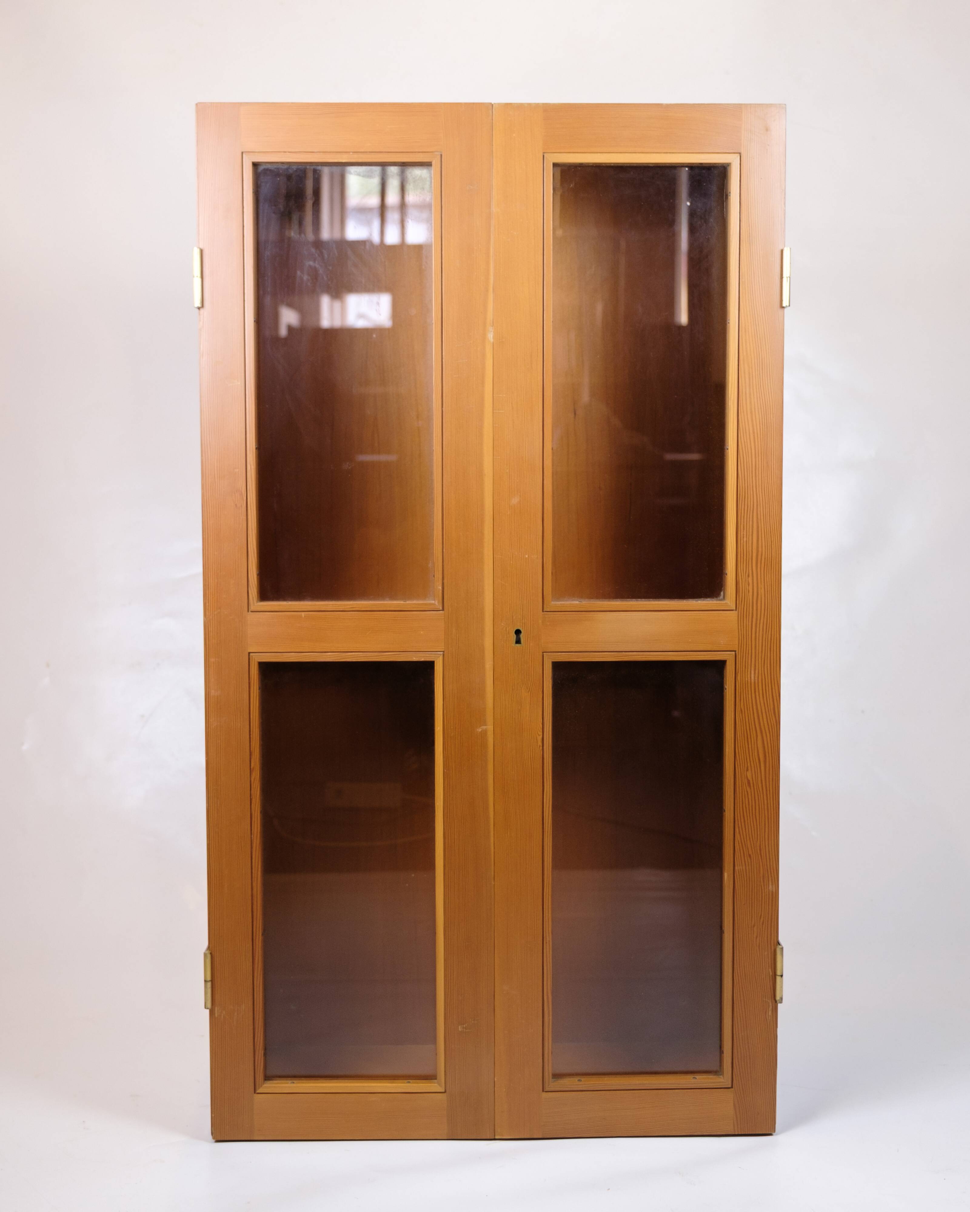 Set of two display cabinets - Oregon pine - Danish design - 1960s