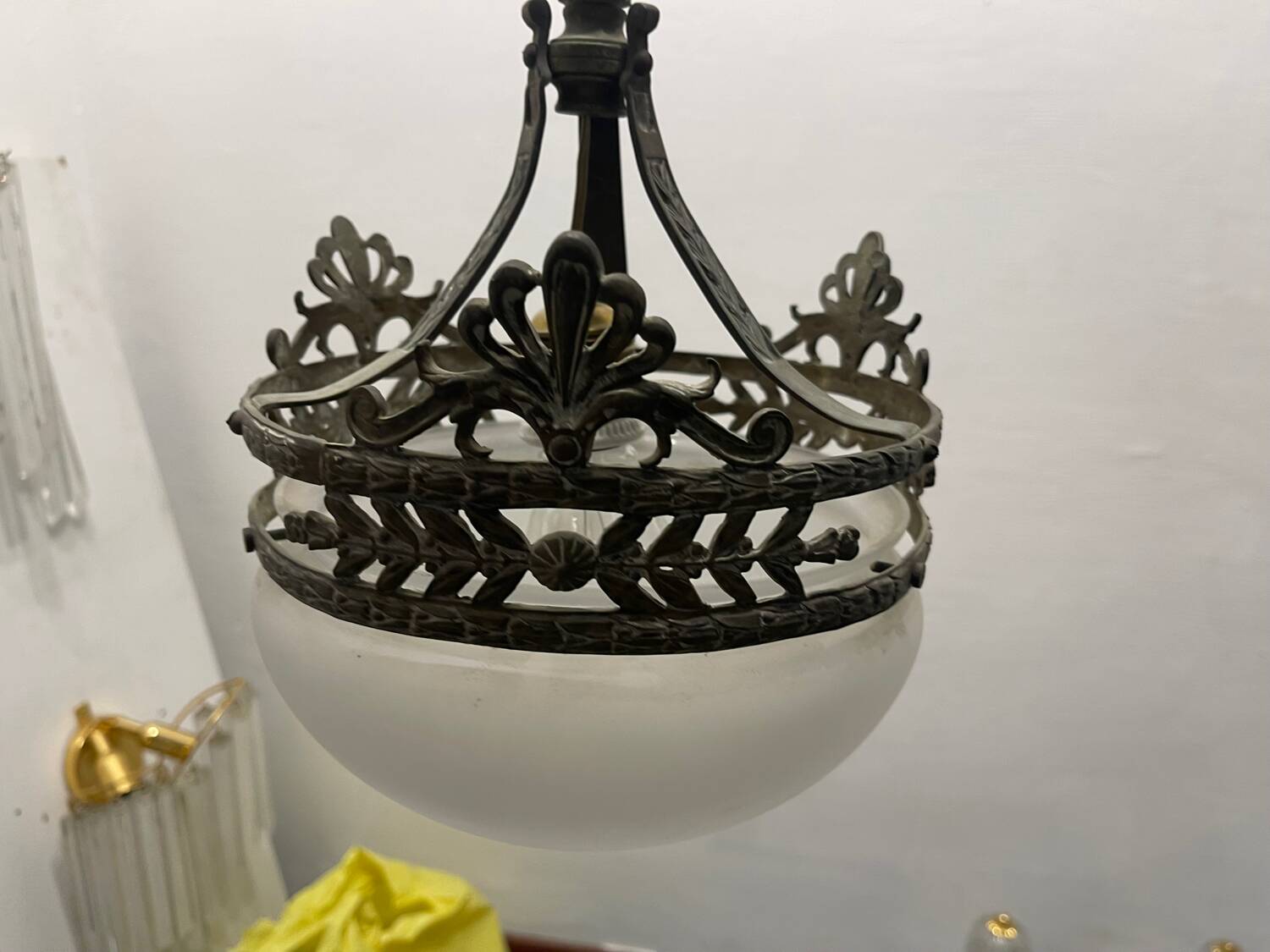 Bronze vintage light pendant