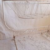 Wrought iron cradle