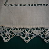 The linen thread and old lace tablecloth