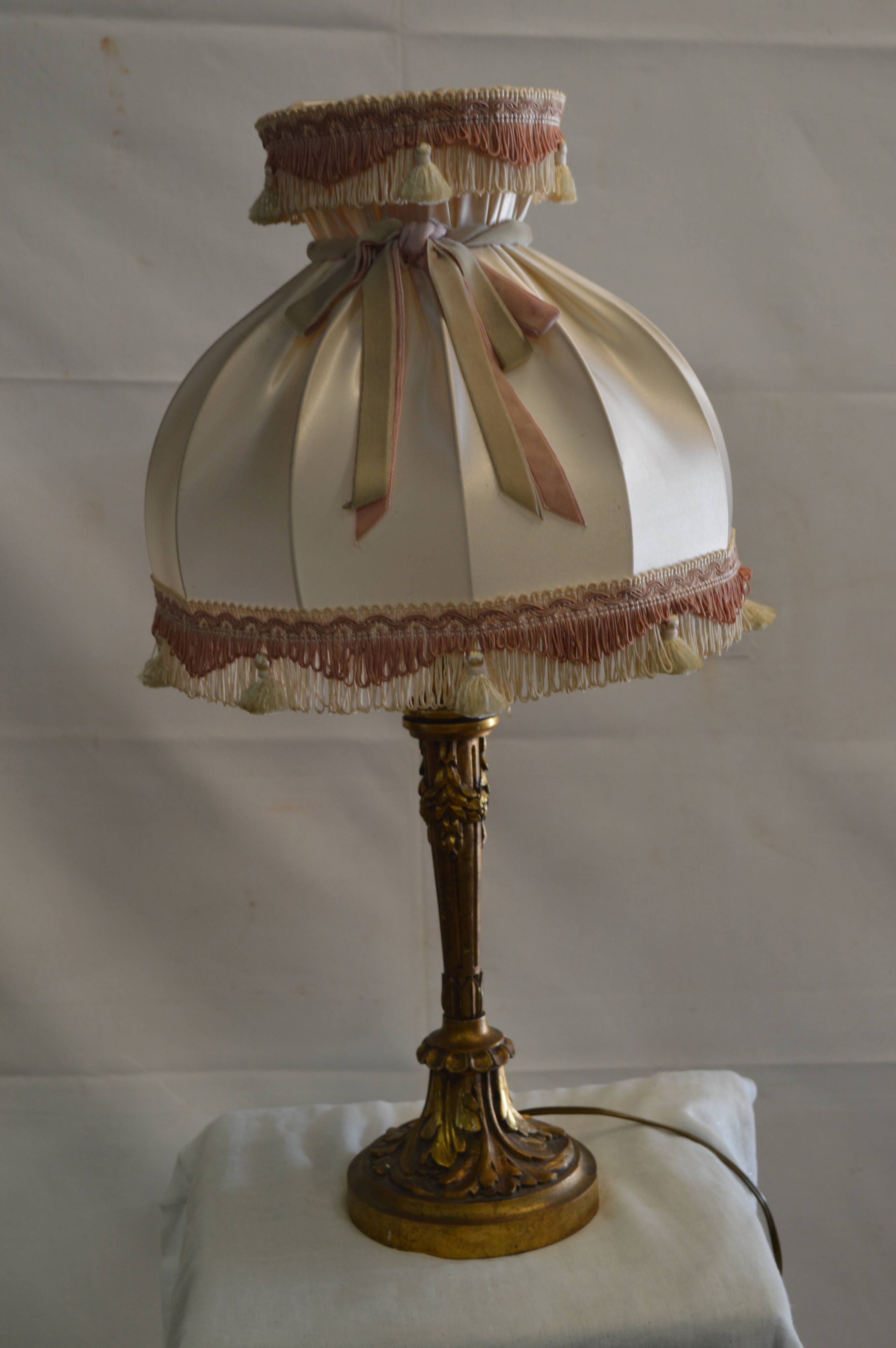Louis XV style carved gilded wooden table lamp