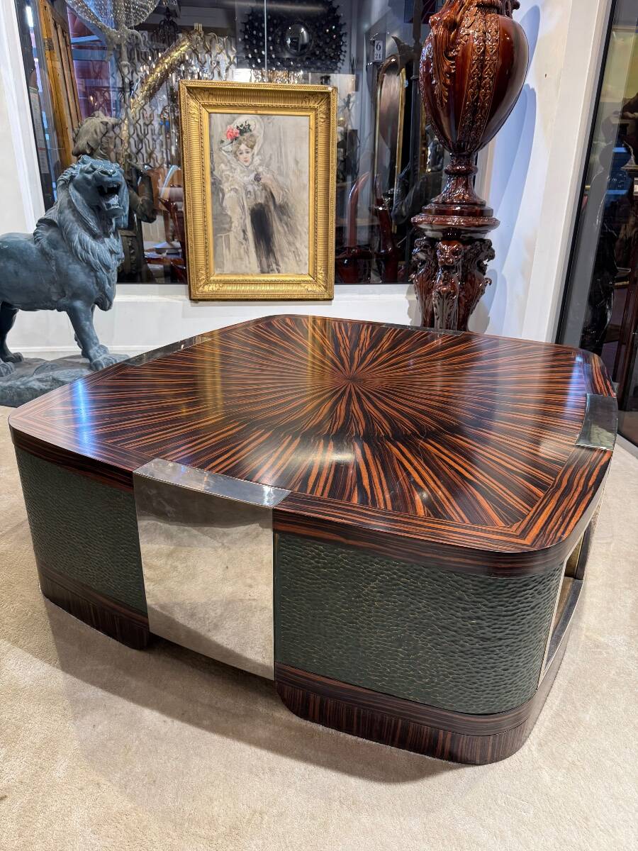 Table basse de style Art déco en ébène de Macassar, vers 1970