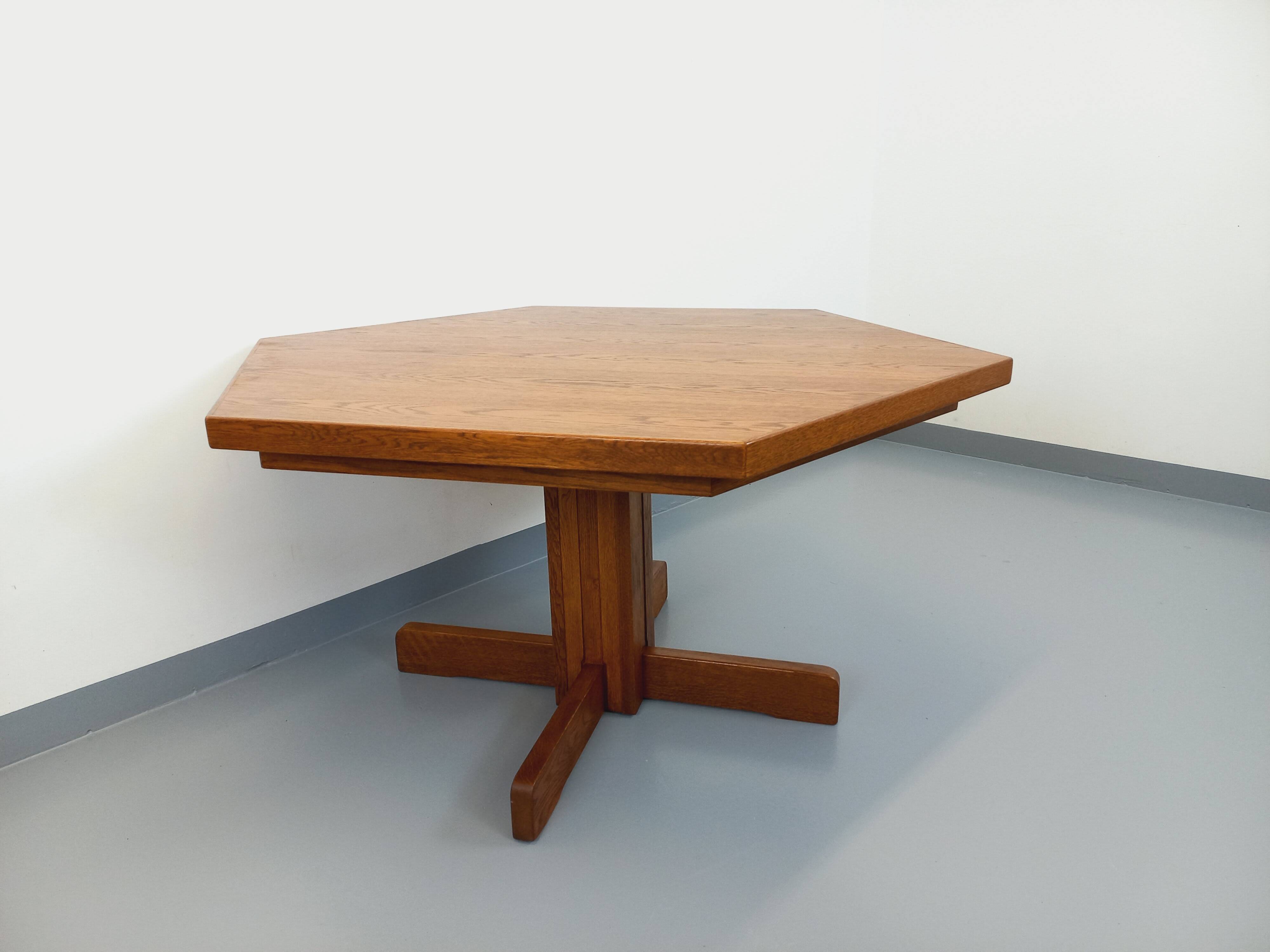 Vintage 80s hexagonal dining table in oak wood