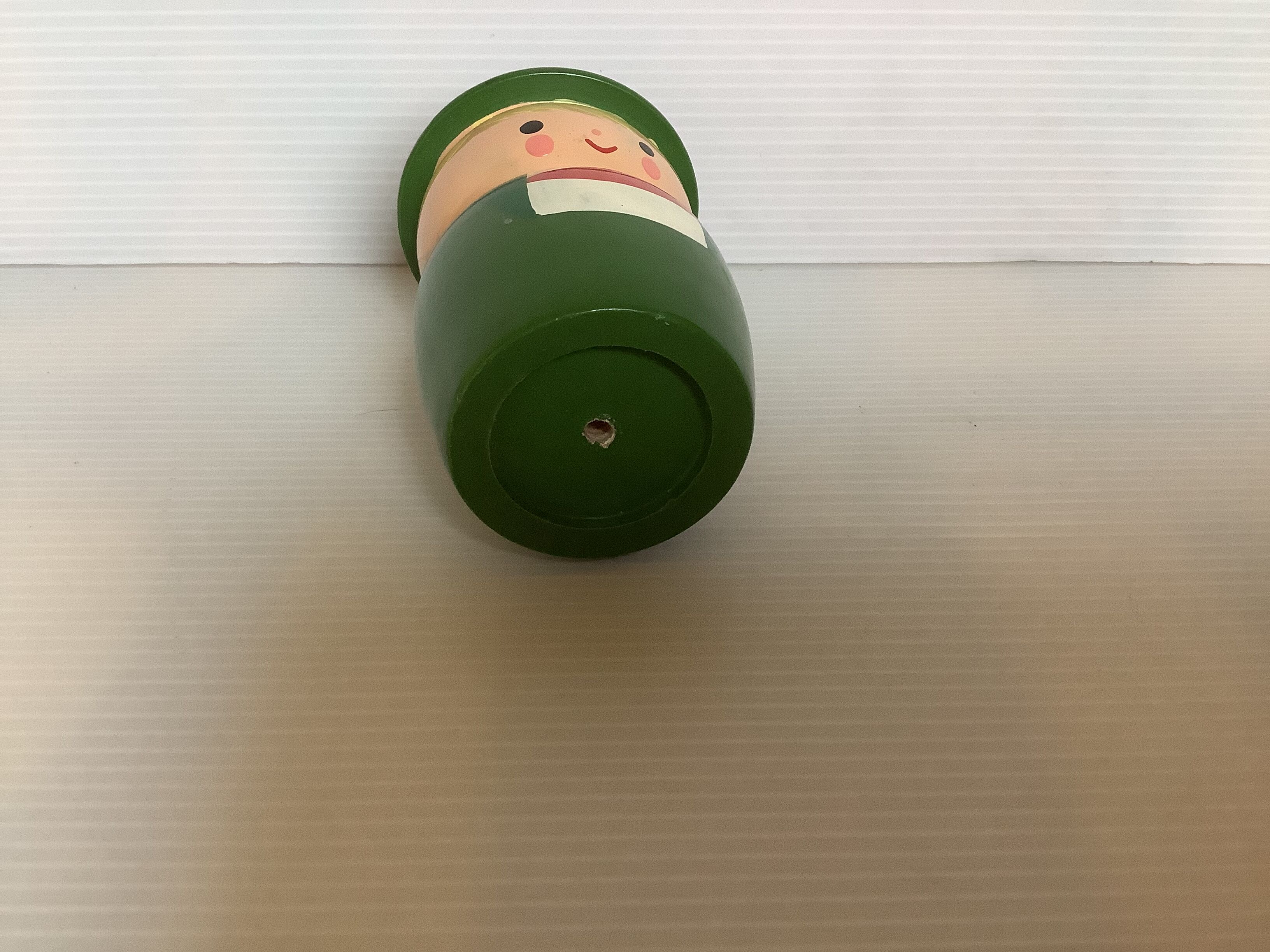 Coquetier wood painted small character