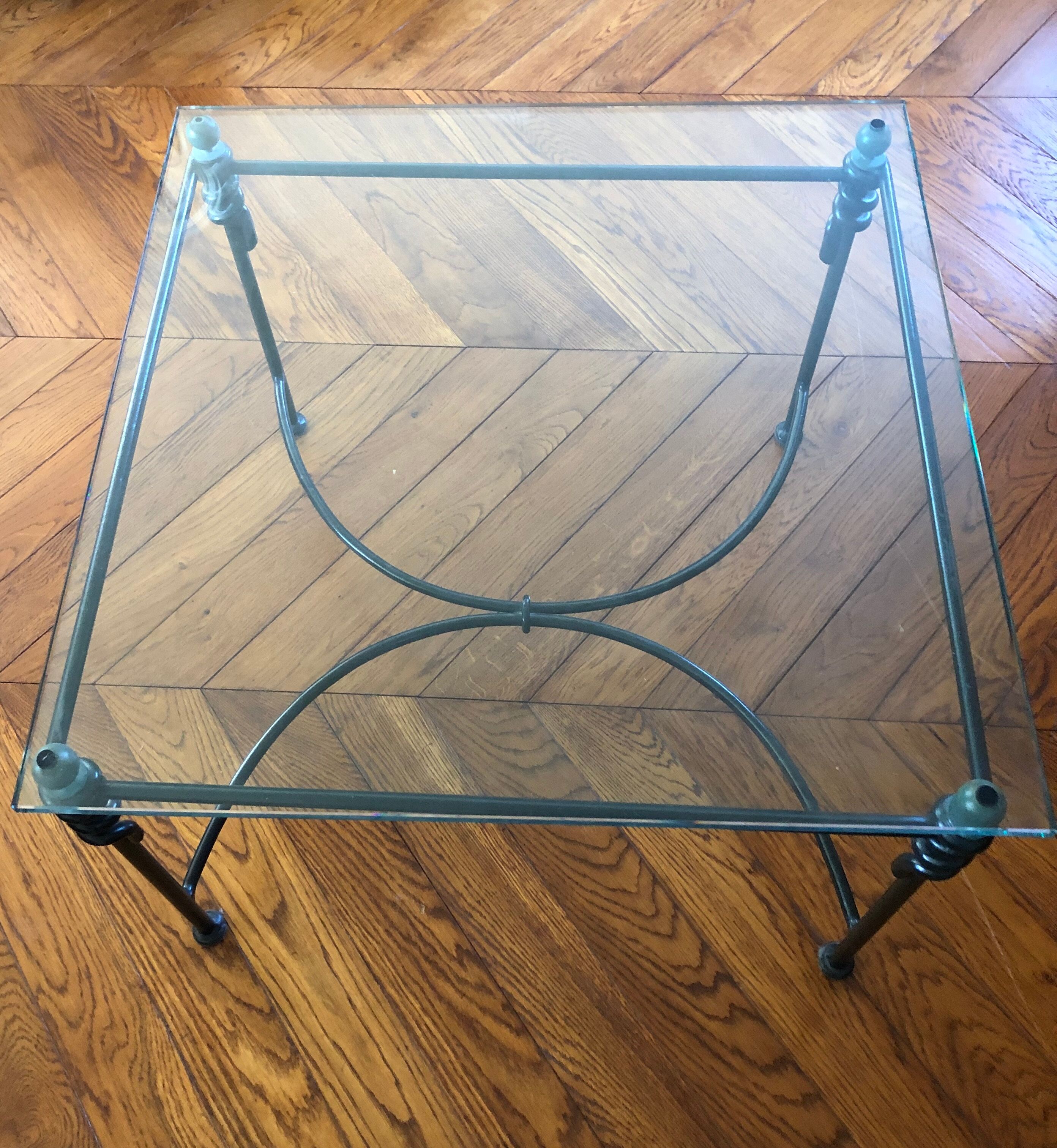 Table basse en verre et fer forgé