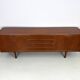 Buffet vintage par McIntosh, design de T. Robertson des années 1960.