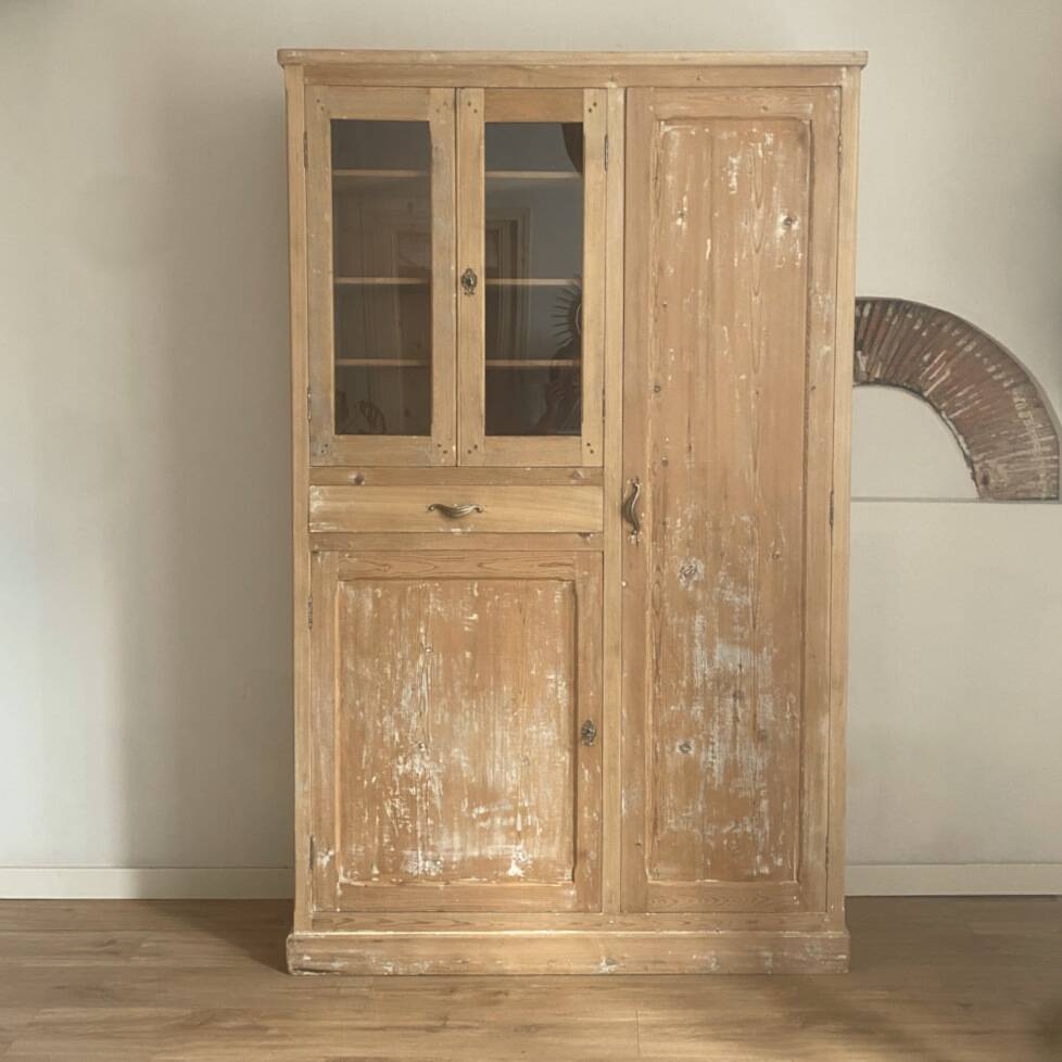 Display cabinet
