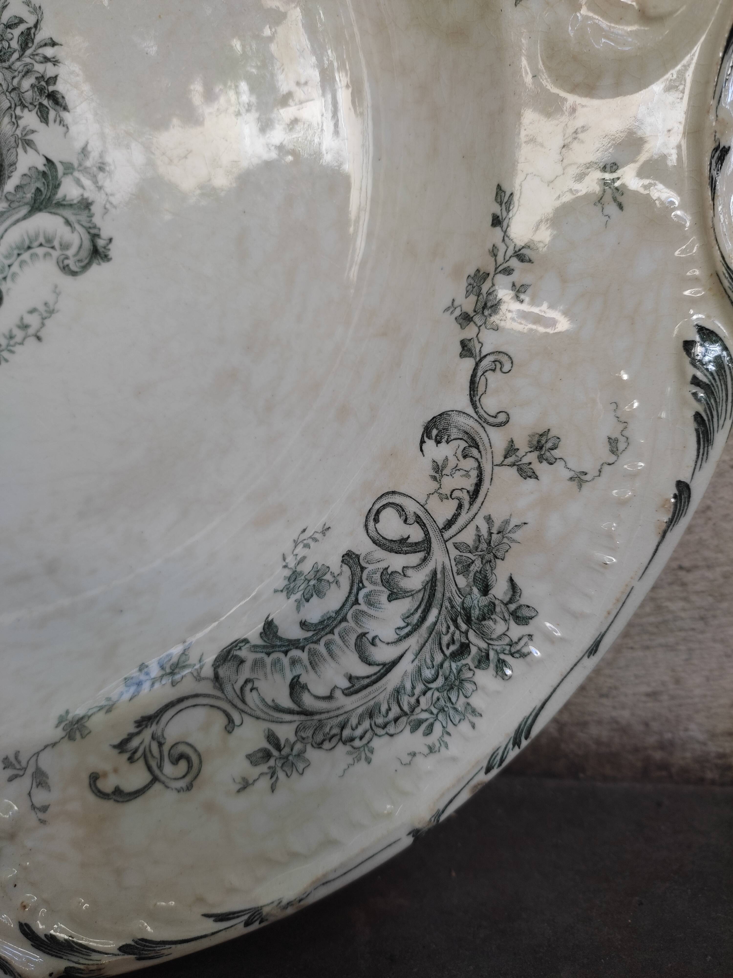 Hollow earthenware dish by Gien