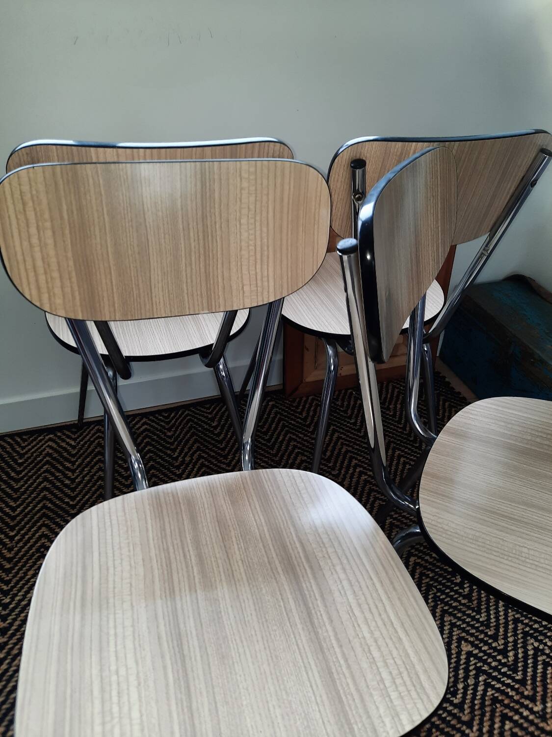 Set of 4 vintage Formica chairs