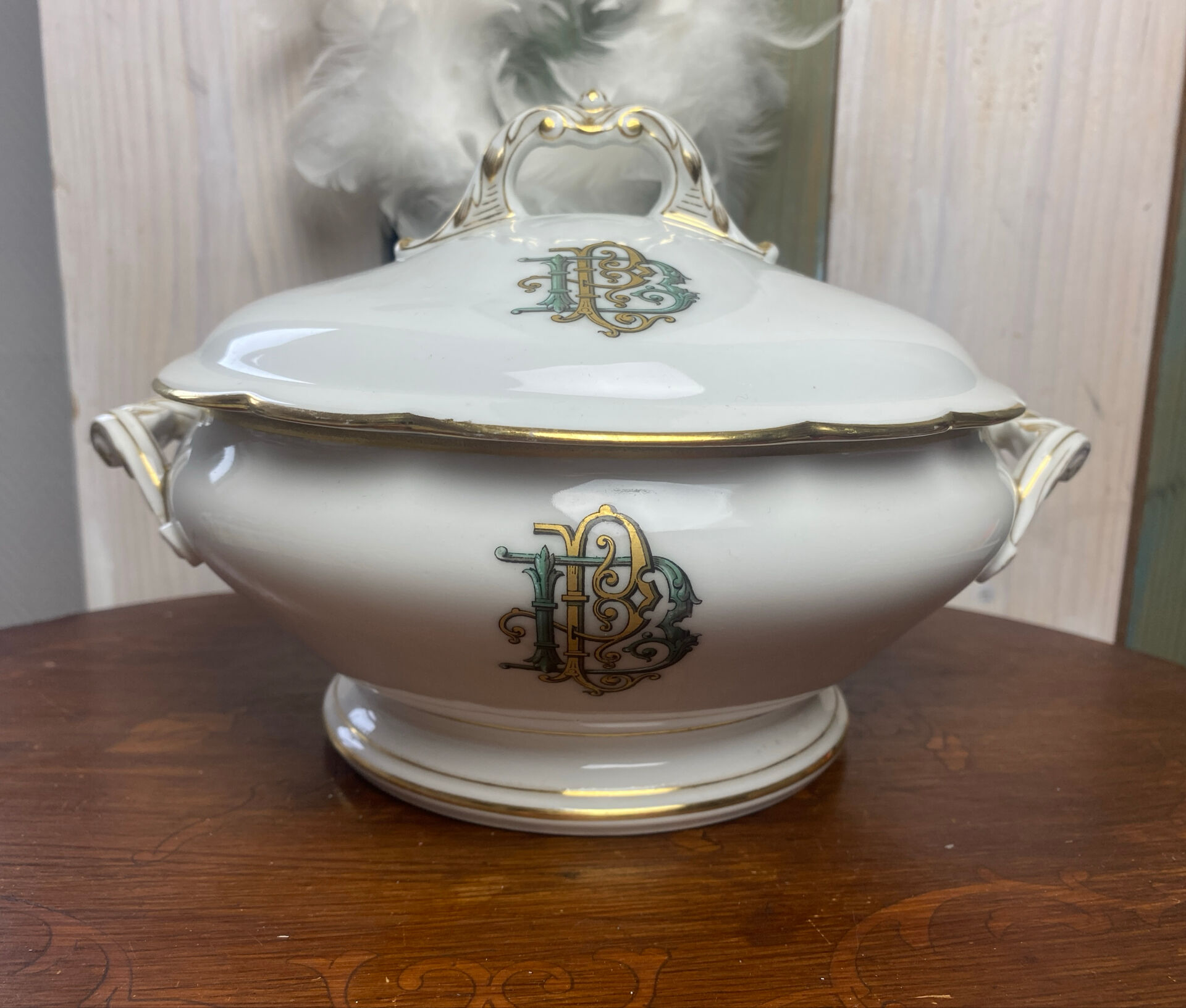 Vegetable dish in porcelain from Vierzon, 19th century.