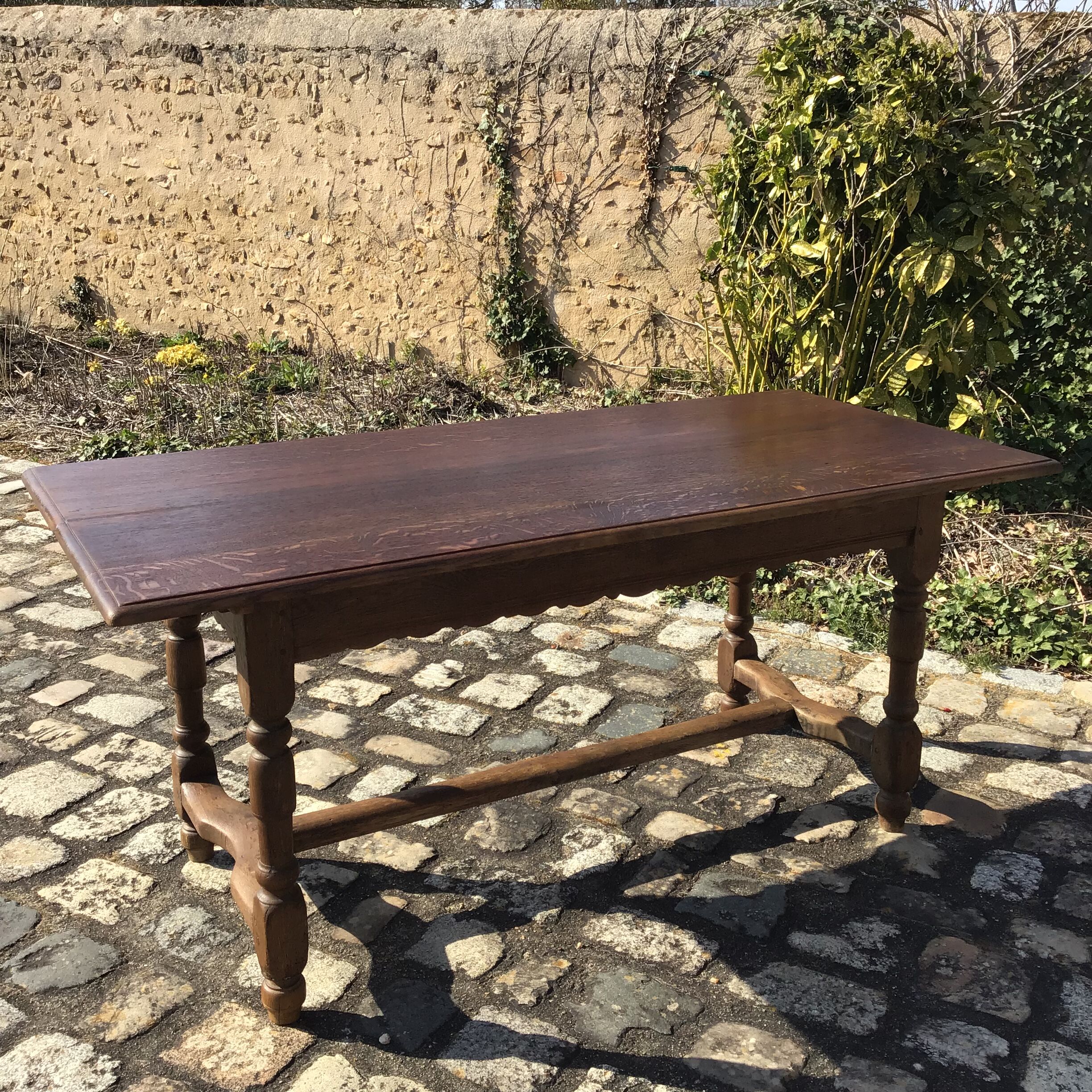 Farmhouse table